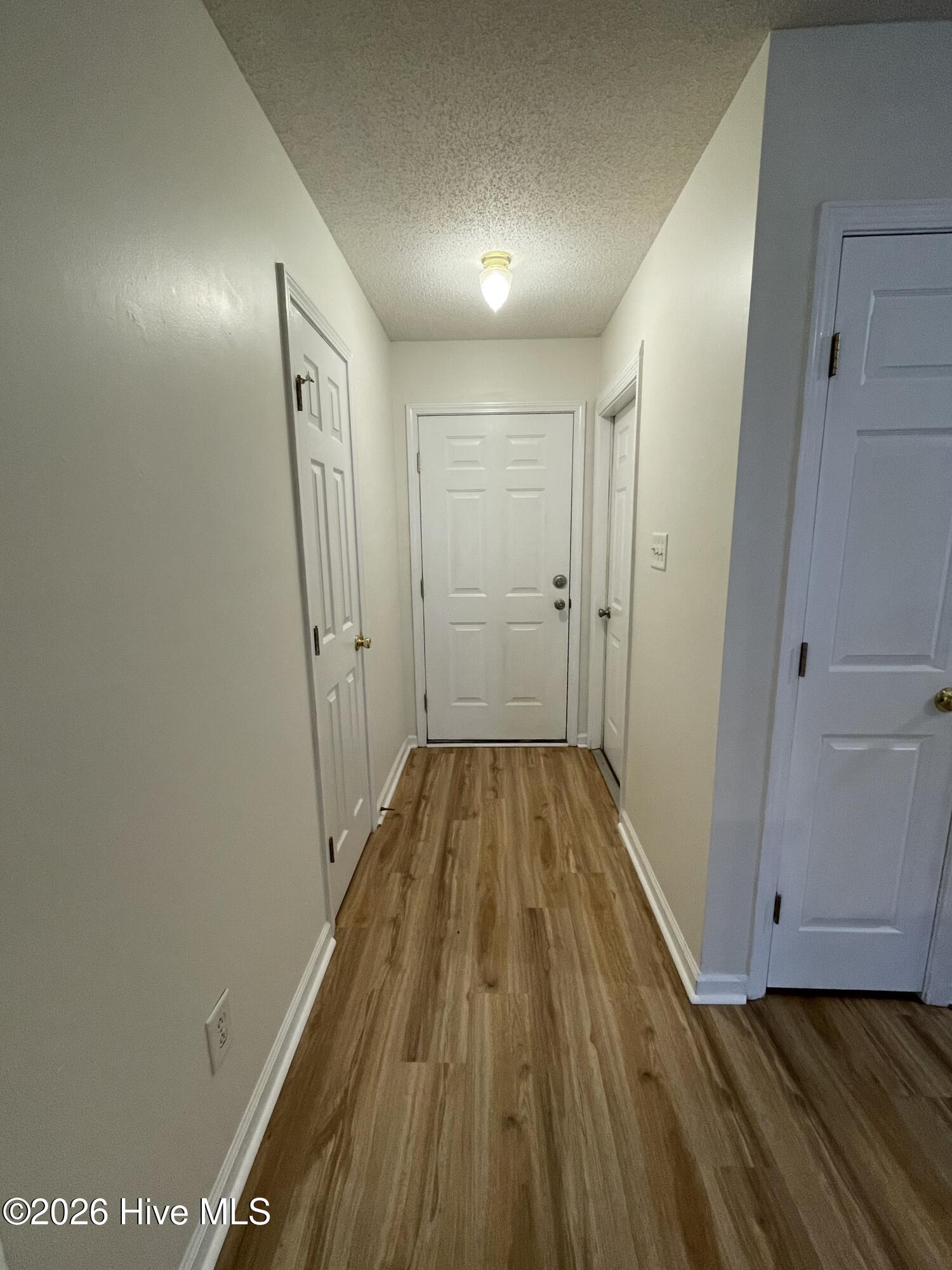 111 Jerrett Lane Property Photo 6