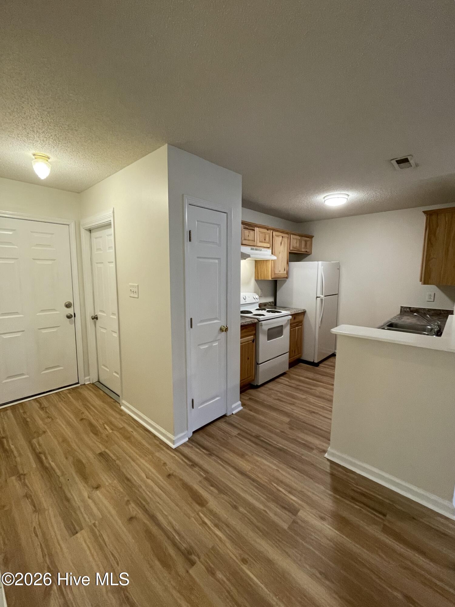 111 Jerrett Lane Property Photo 7