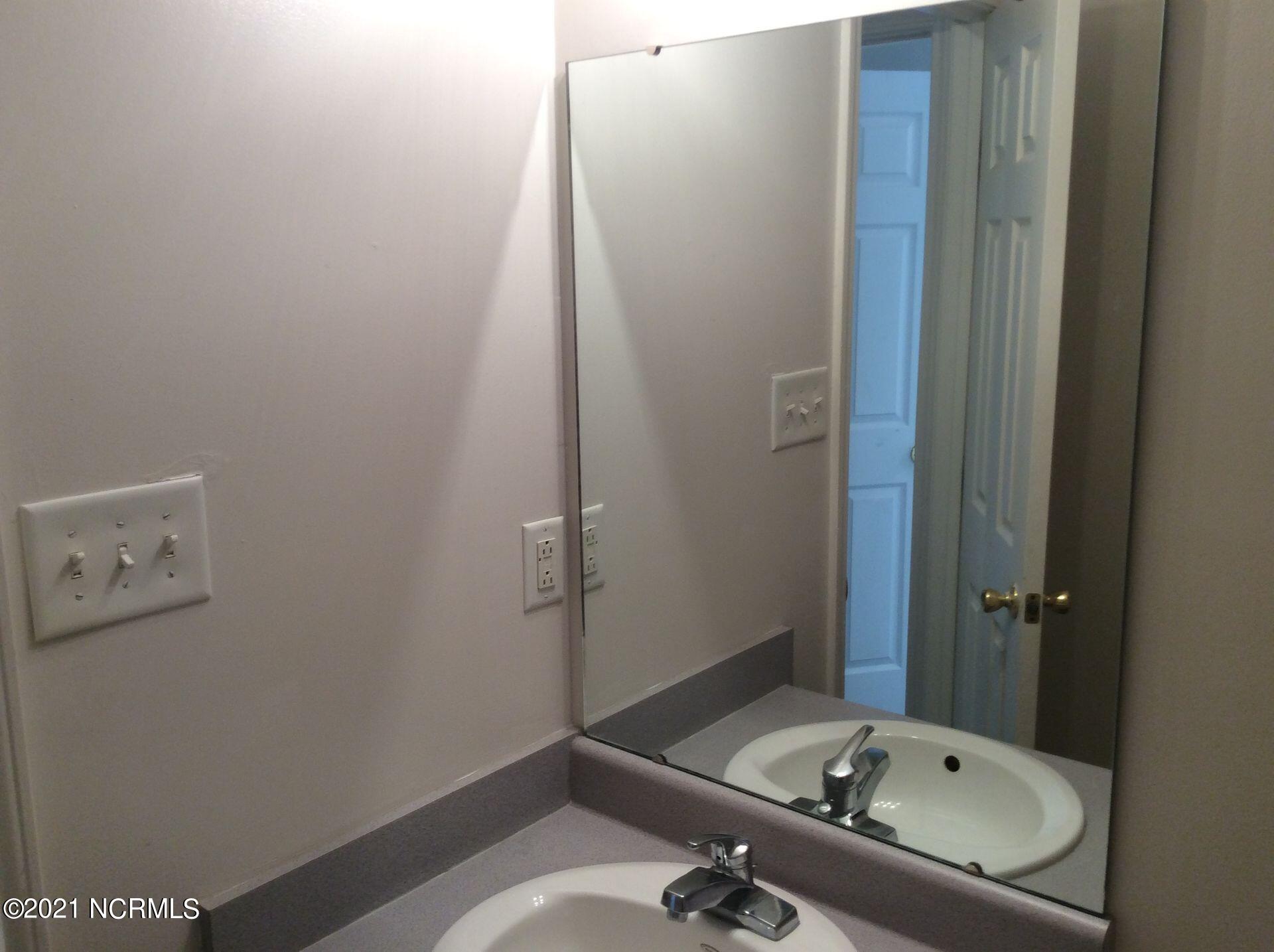 111 Jerrett Lane Property Photo 10