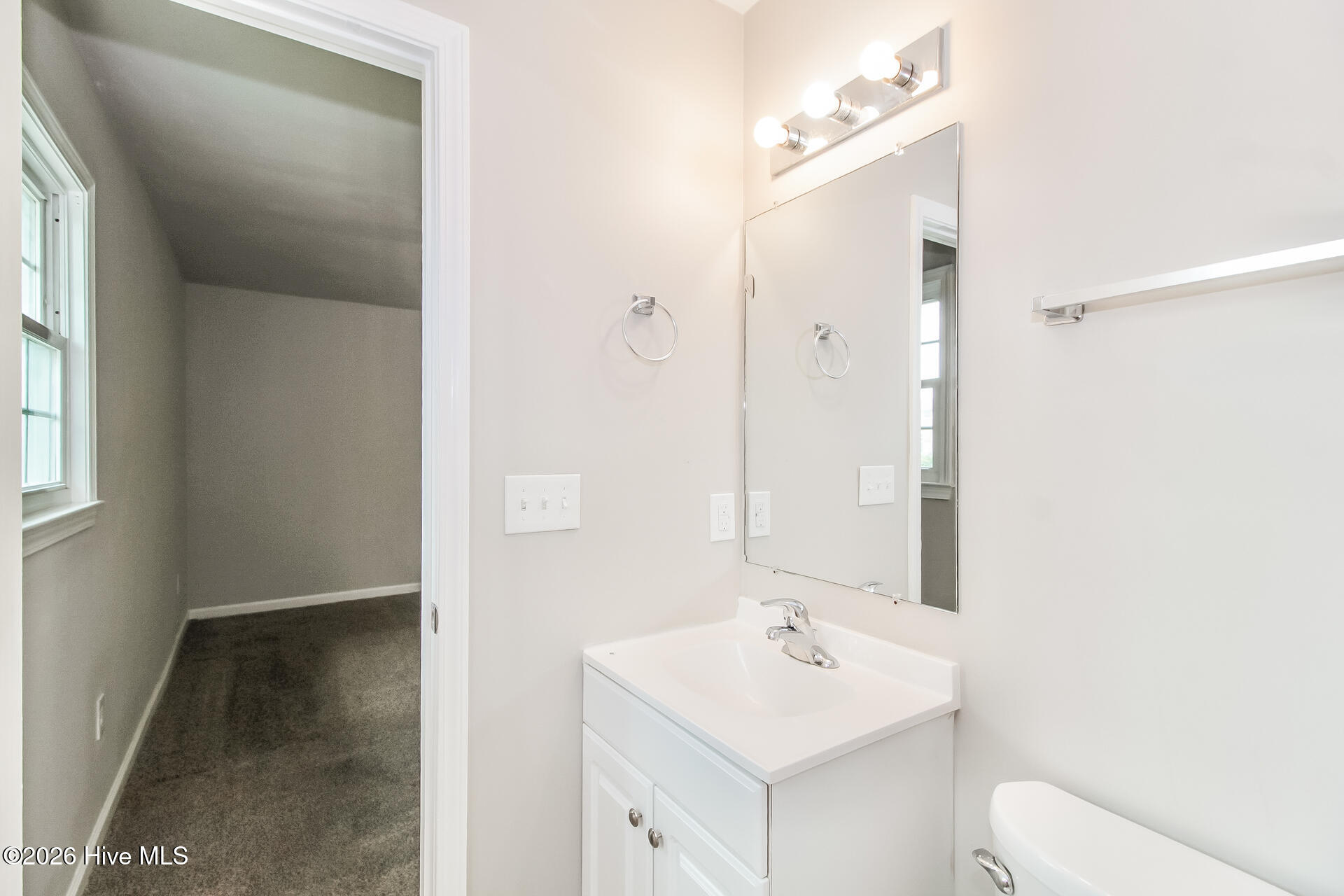 5014 Shaw Court Property Photo 6