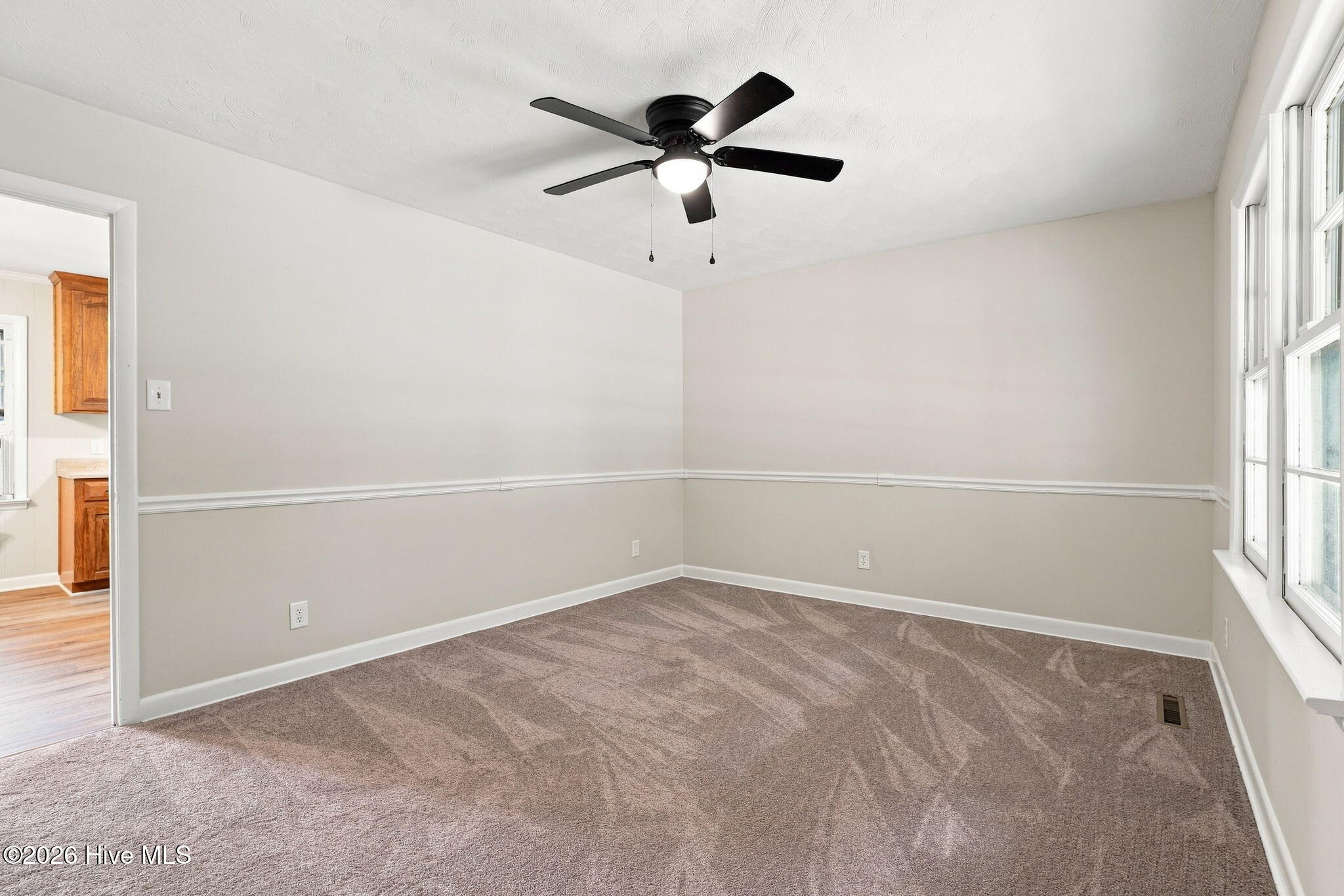 303 Ramsey Lane Property Photo 3