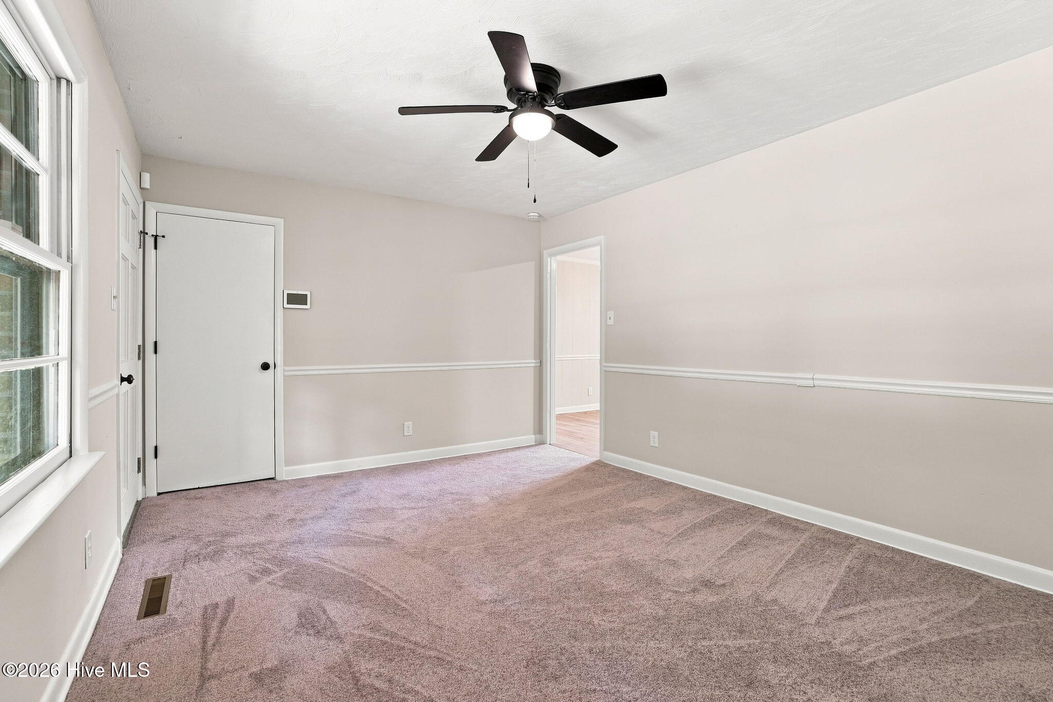 303 Ramsey Lane Property Photo 4