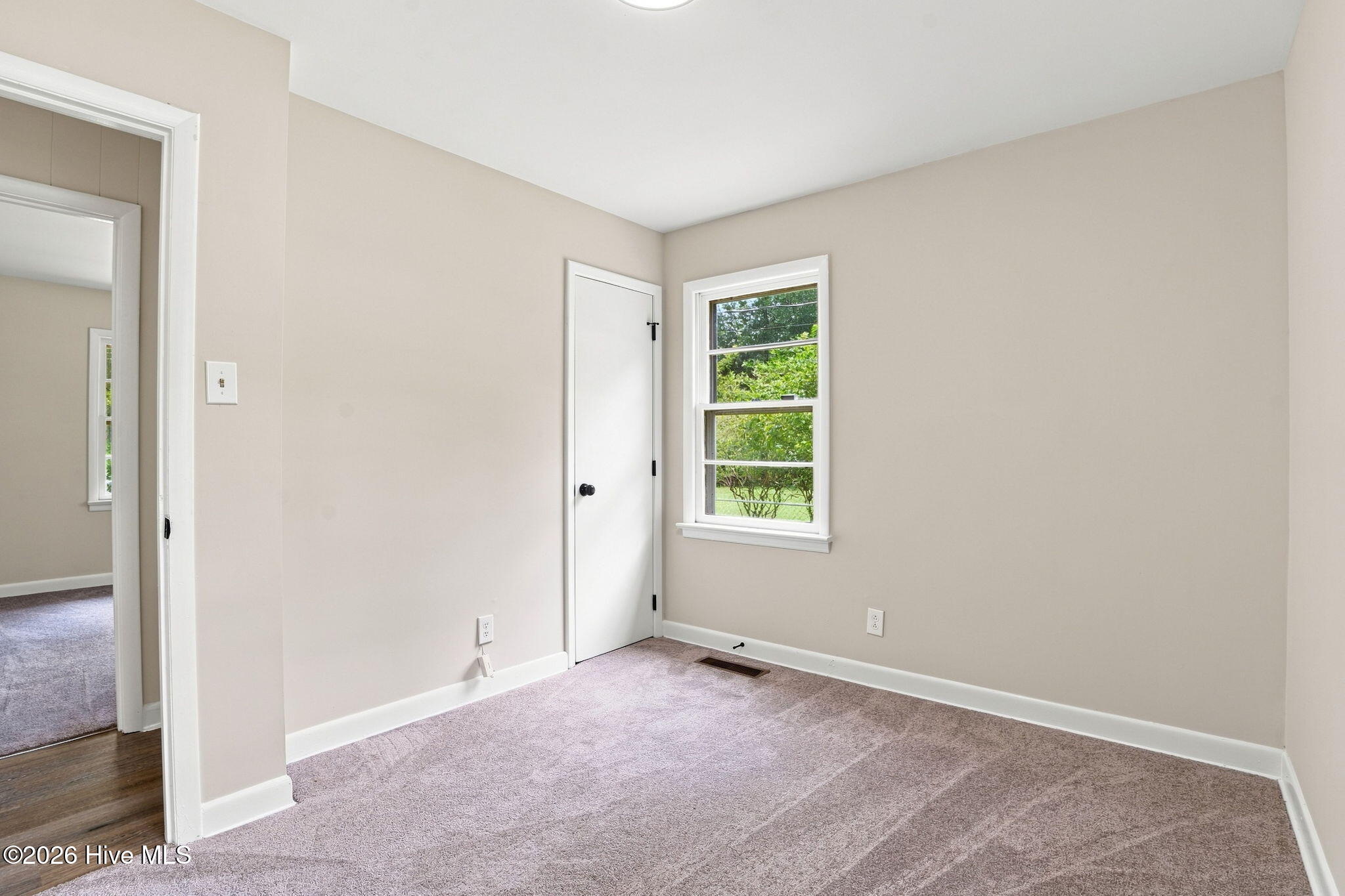 303 Ramsey Lane Property Photo 8