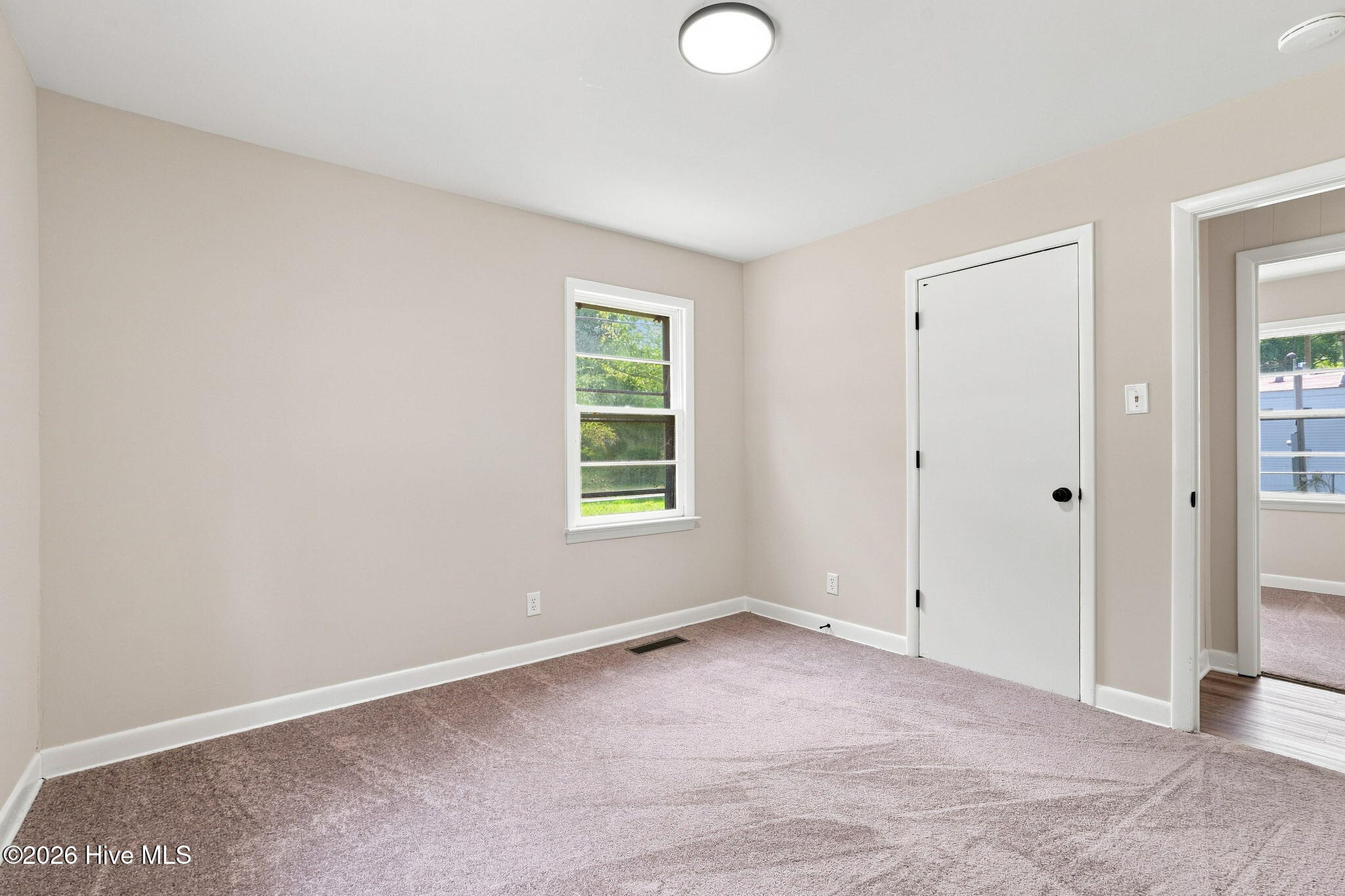 303 Ramsey Lane Property Photo 10