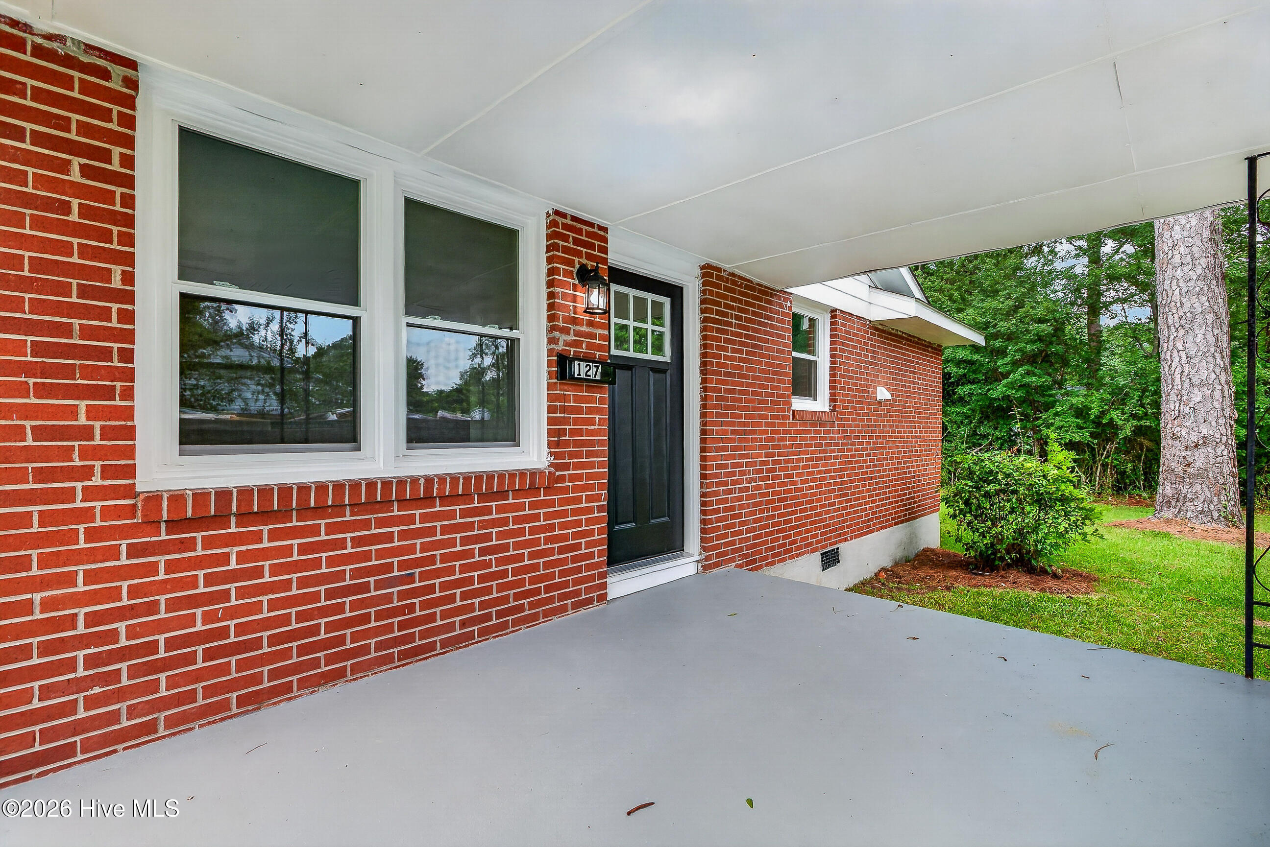 127 Kitt Drive Property Photo 3