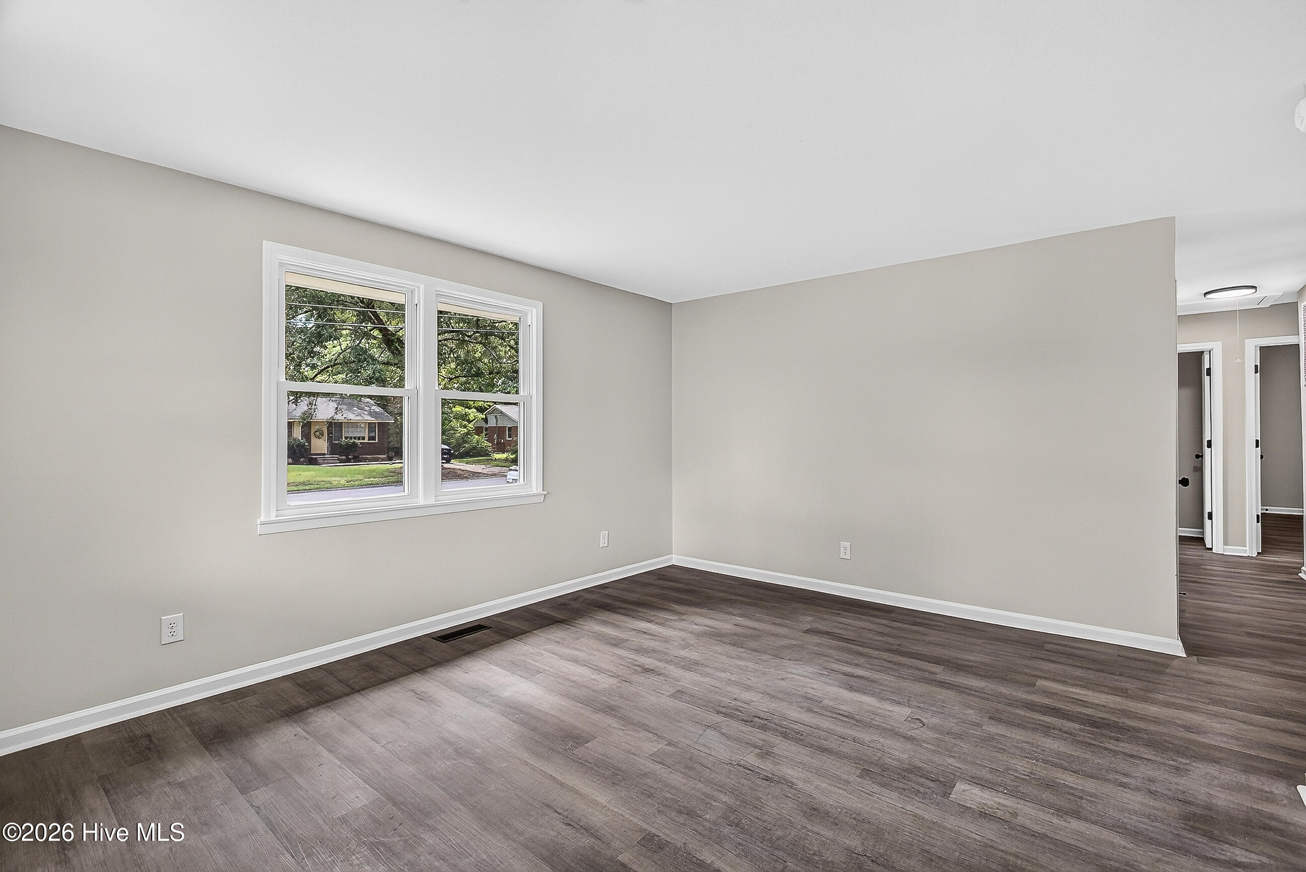127 Kitt Drive Property Photo 4
