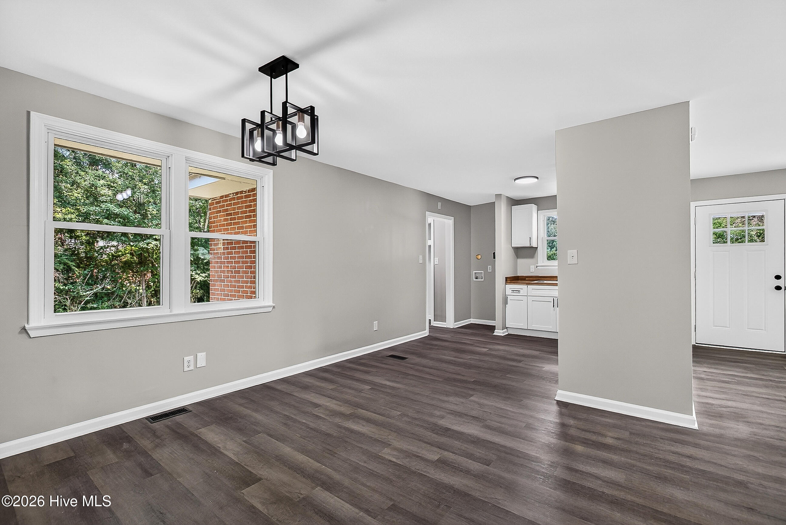127 Kitt Drive Property Photo 8