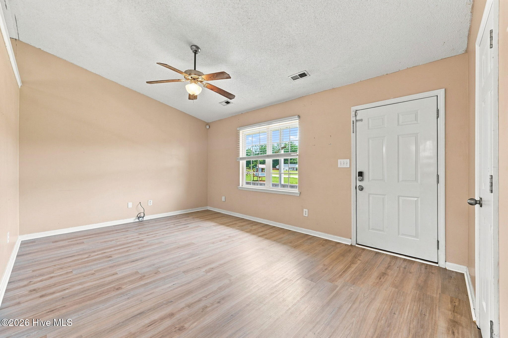 114 Pear Tree Lane Property Photo 2