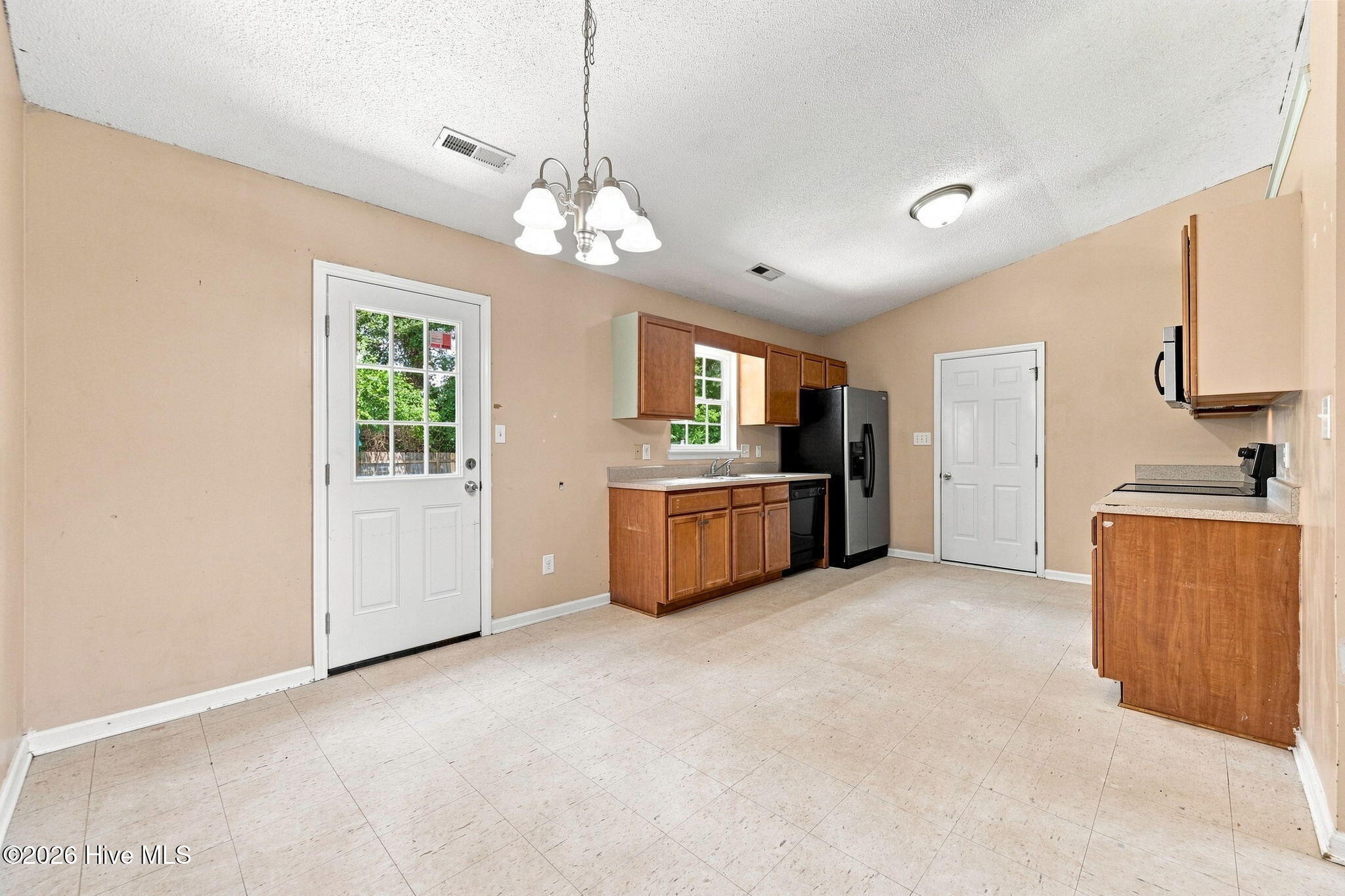 114 Pear Tree Lane Property Photo 5