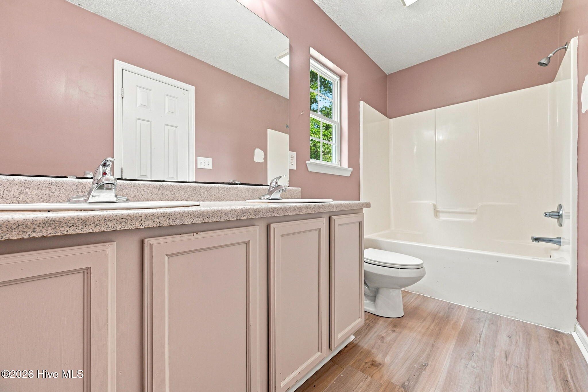 114 Pear Tree Lane Property Photo 10
