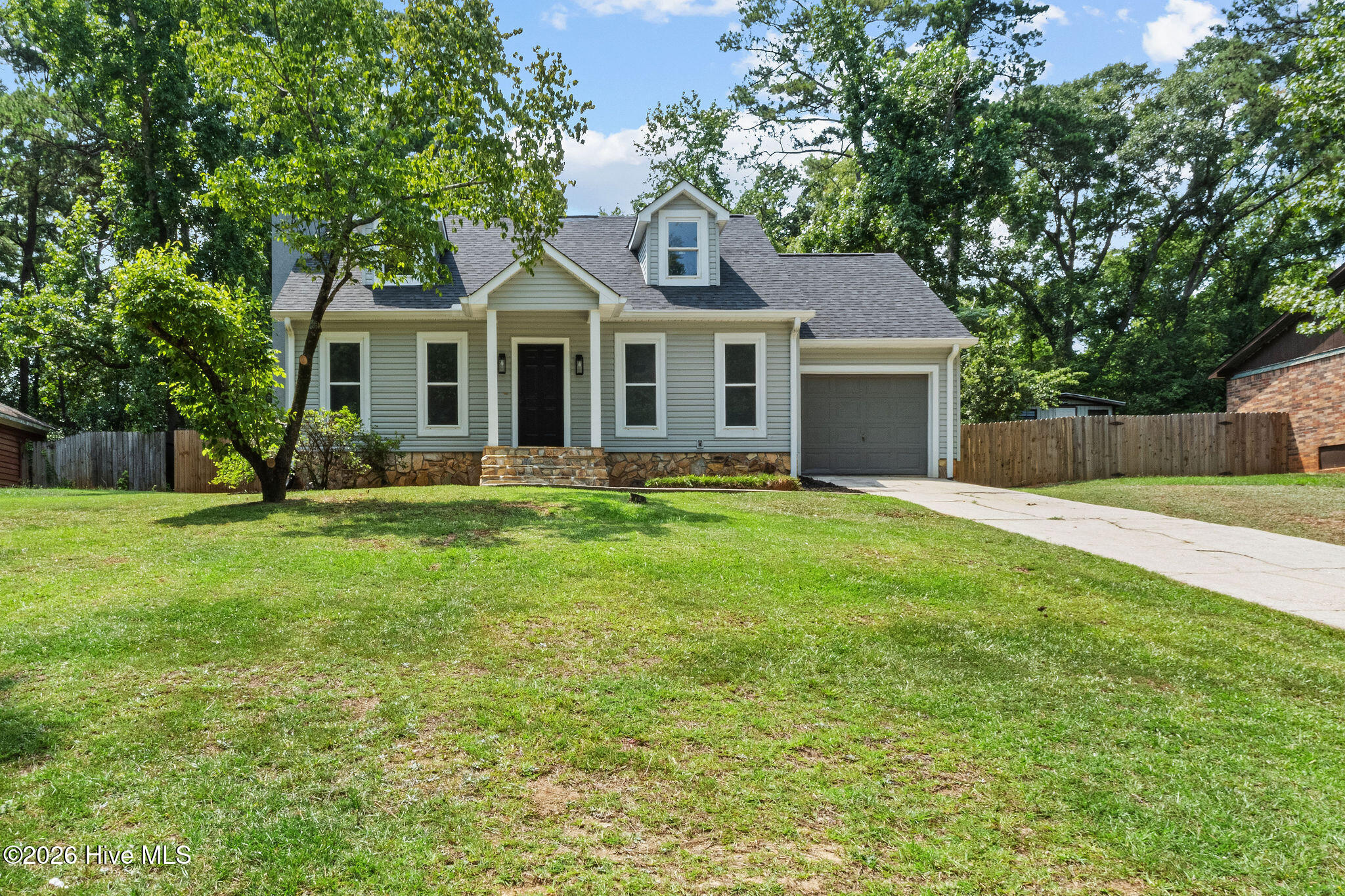 109 Maple Creek Drive Property Photo 1