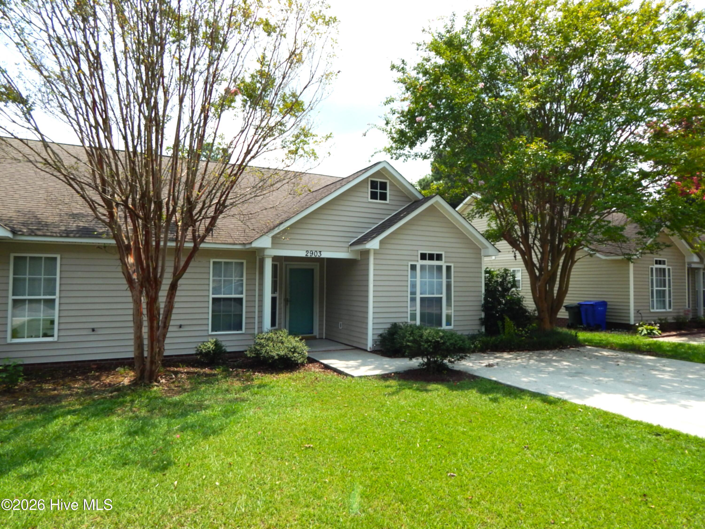 2903 Flintridge Drive Property Photo 2