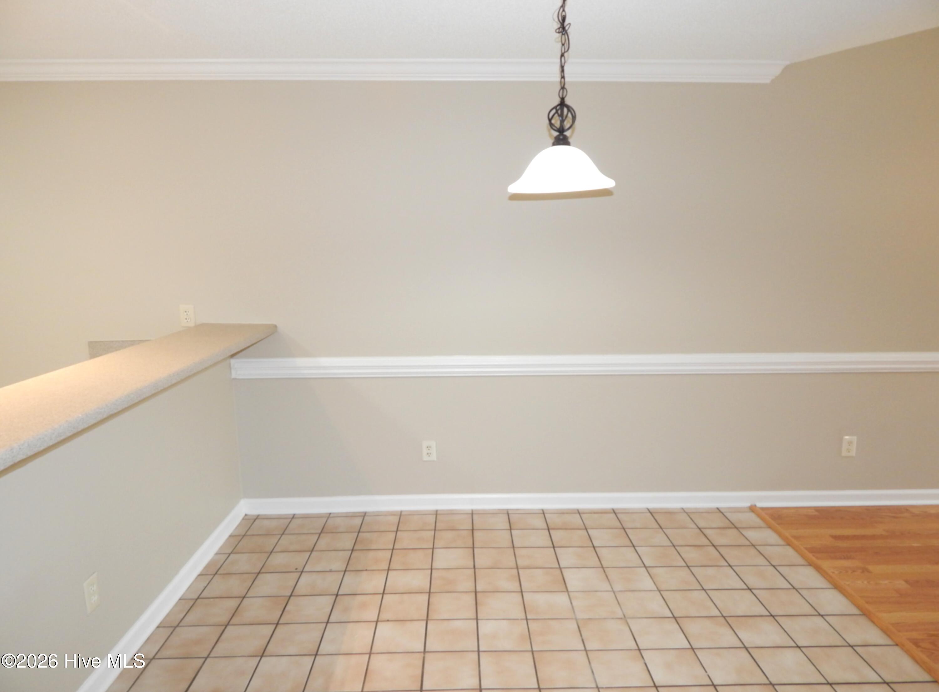 2903 Flintridge Drive Property Photo 9
