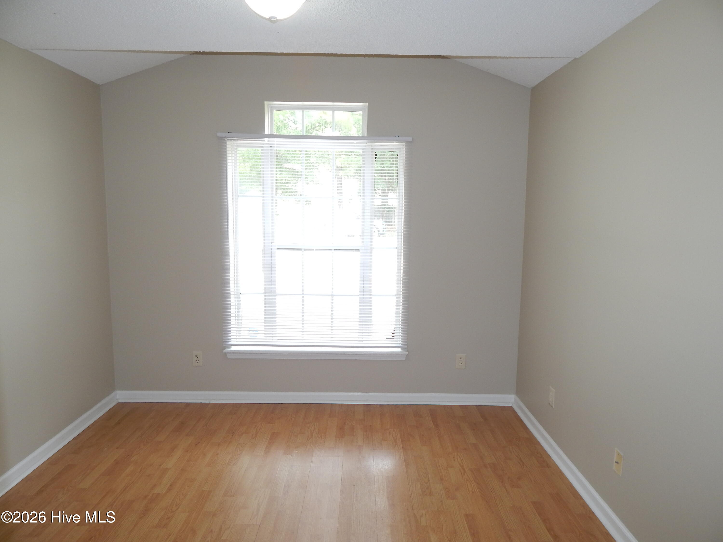 2903 Flintridge Drive Property Photo 13