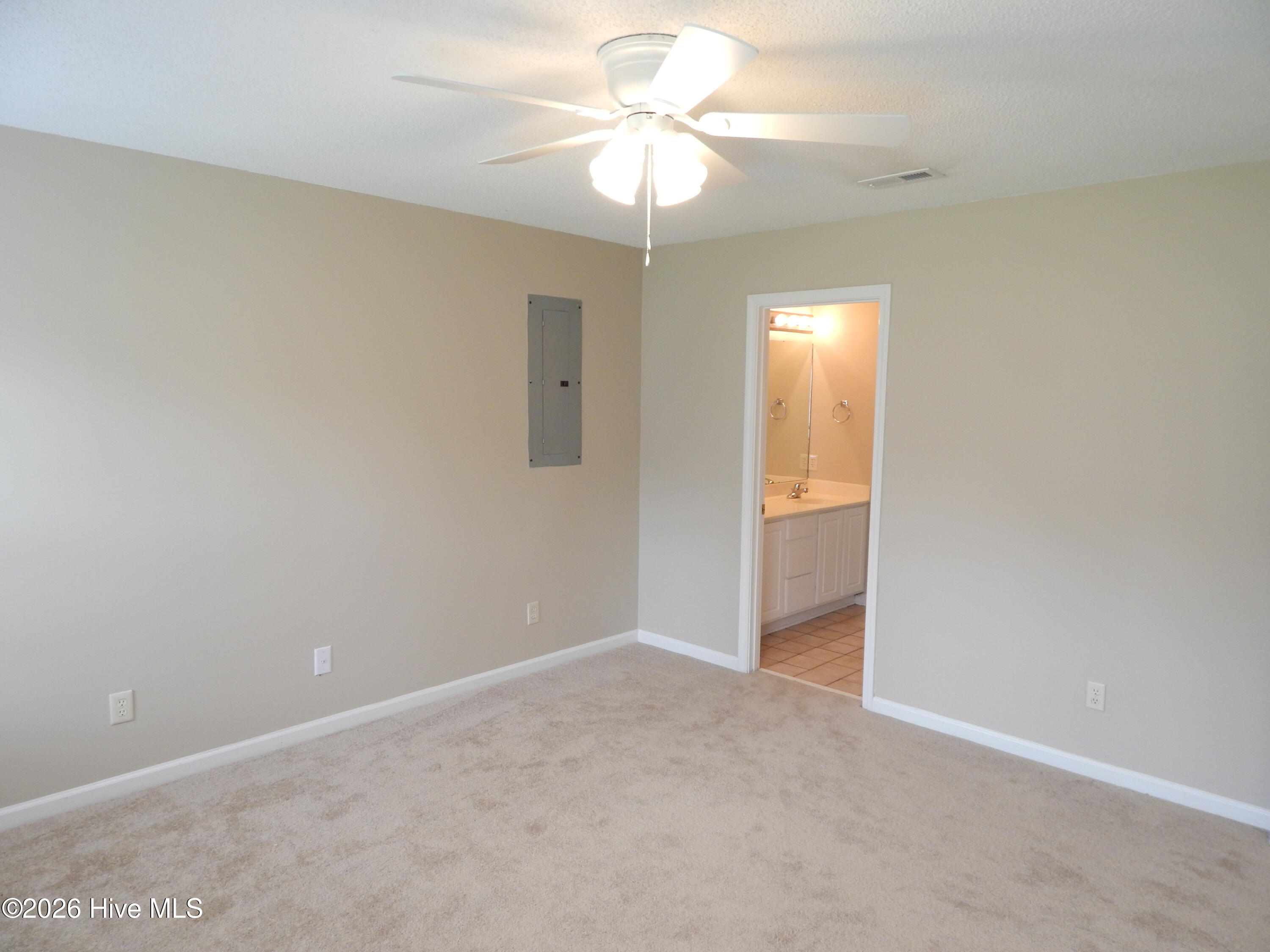 2903 Flintridge Drive Property Photo 14