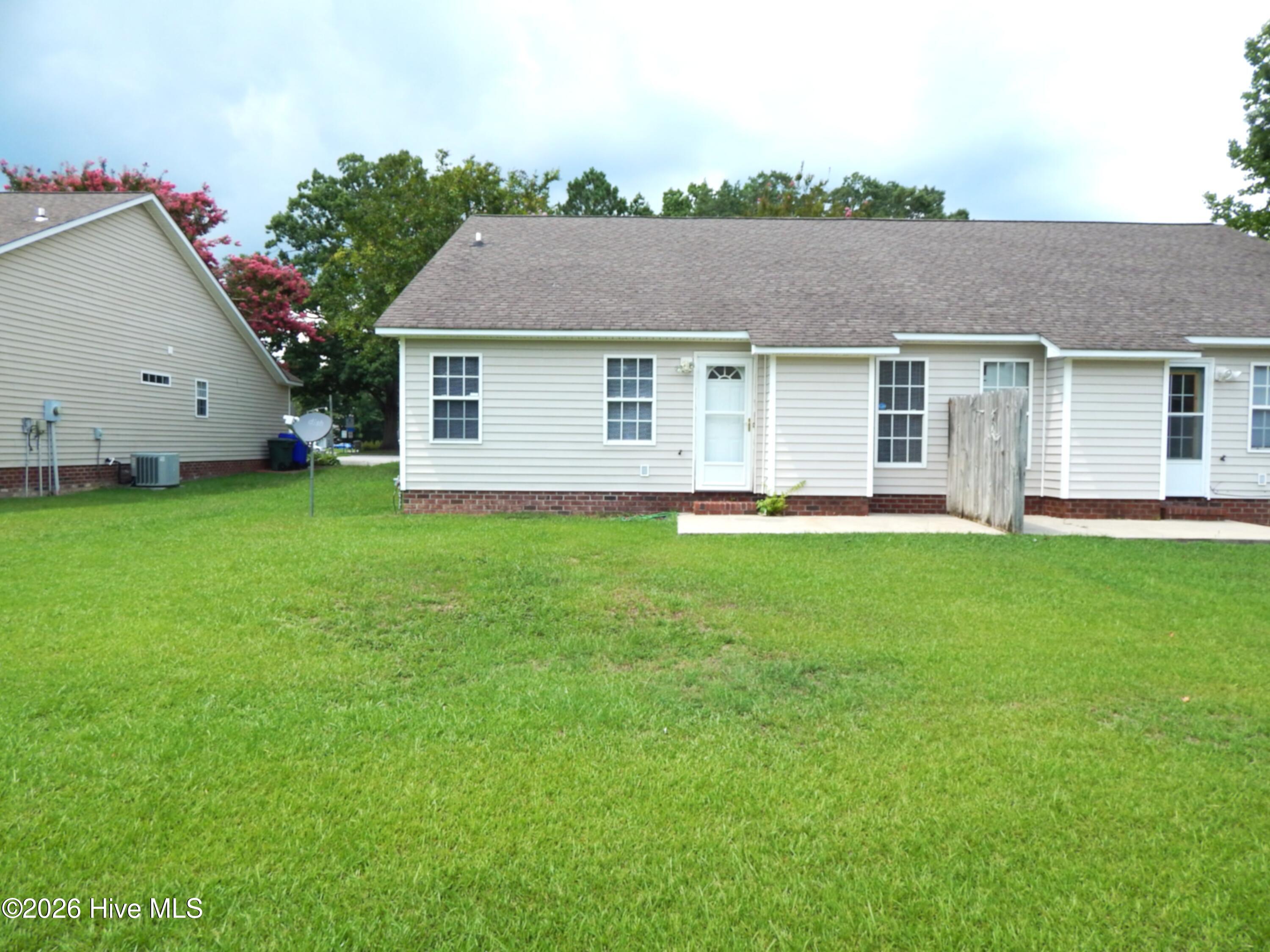 2903 Flintridge Drive Property Photo 22