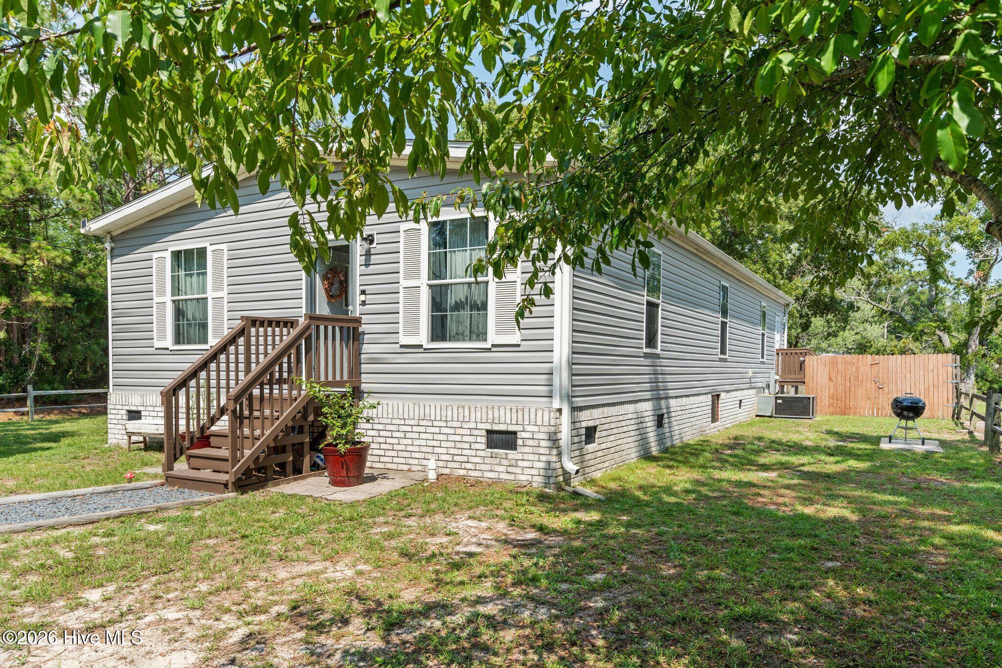 1060 Poplar Road Property Photo 1