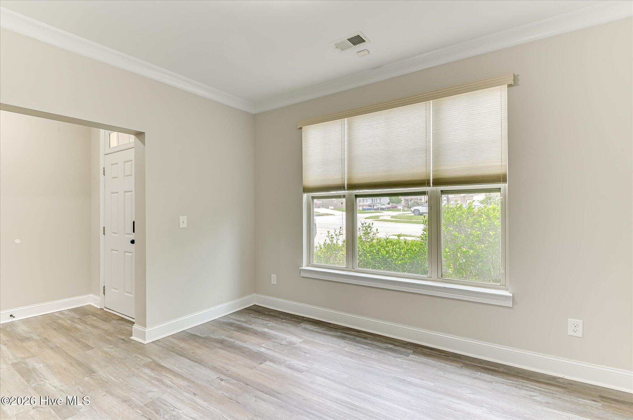 8519 Crenshaw Drive Property Photo 8