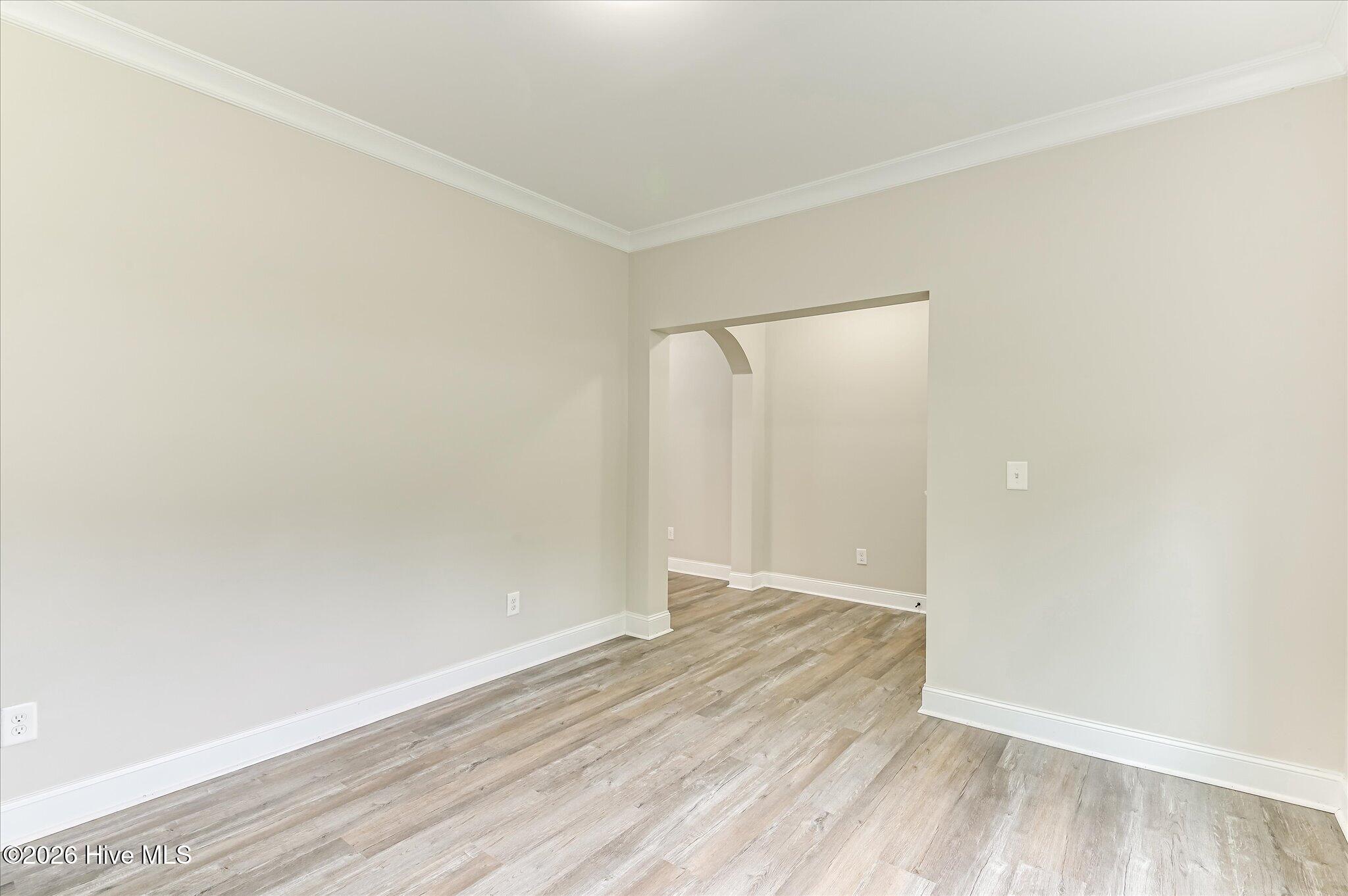 8519 Crenshaw Drive Property Photo 9