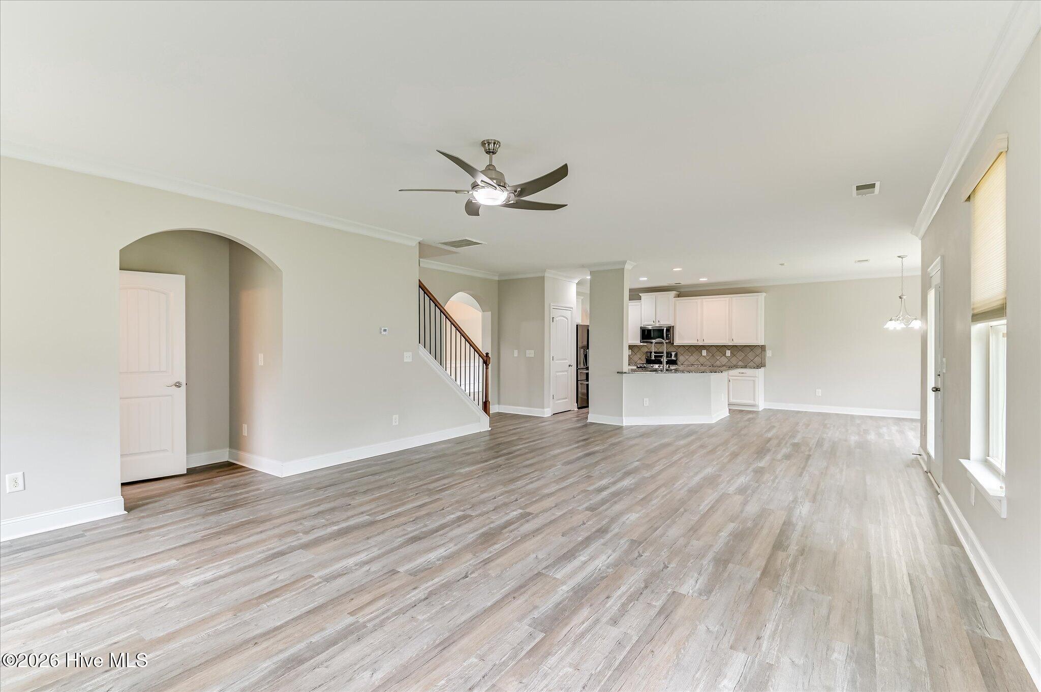 8519 Crenshaw Drive Property Photo 12