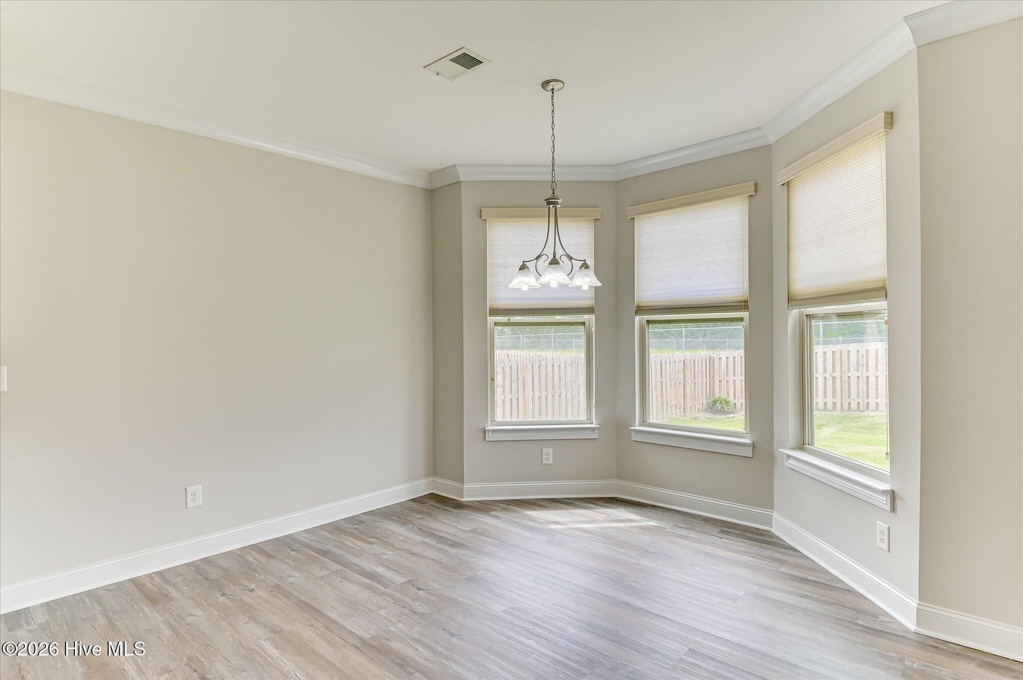 8519 Crenshaw Drive Property Photo 14