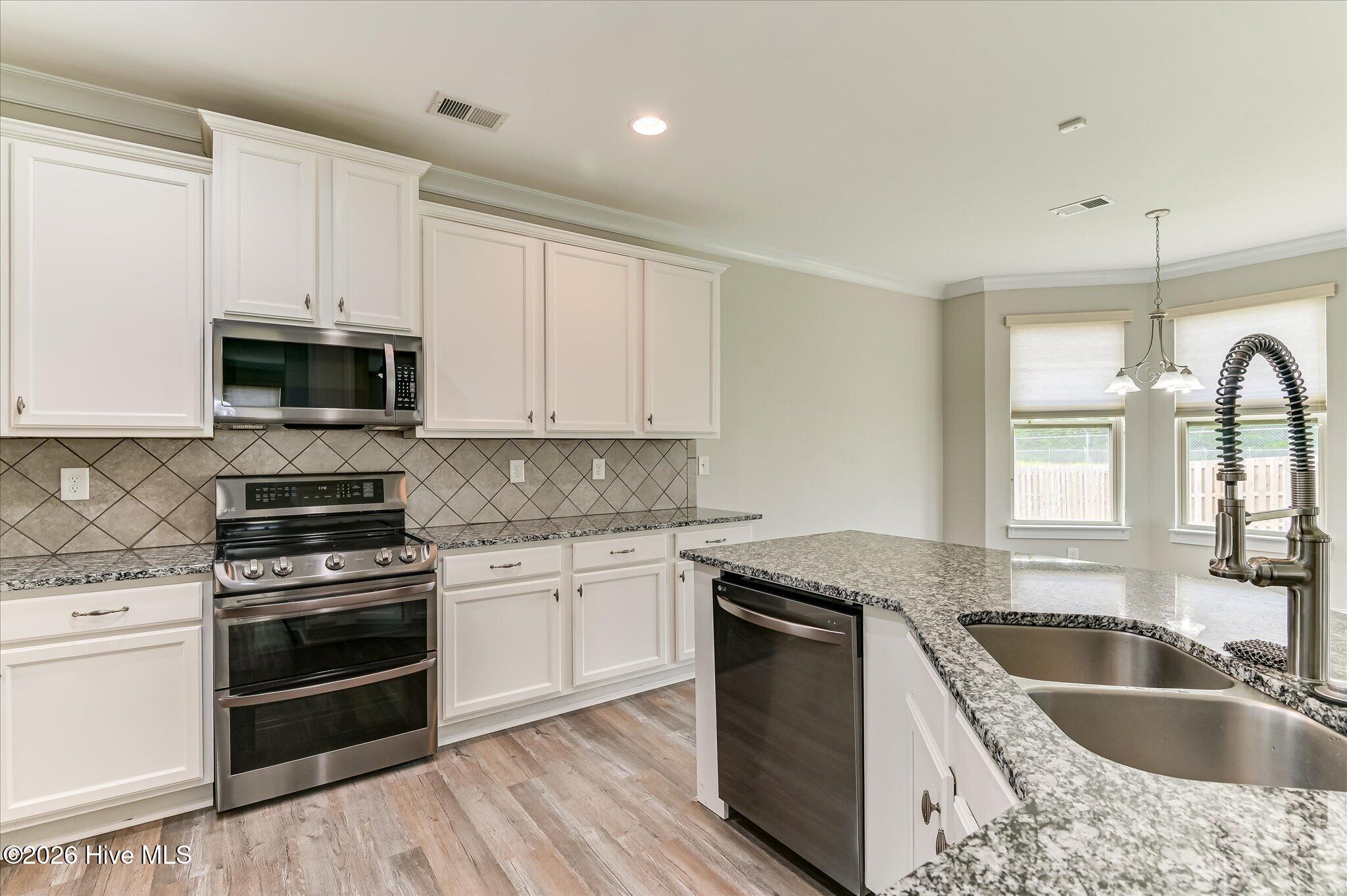8519 Crenshaw Drive Property Photo 18