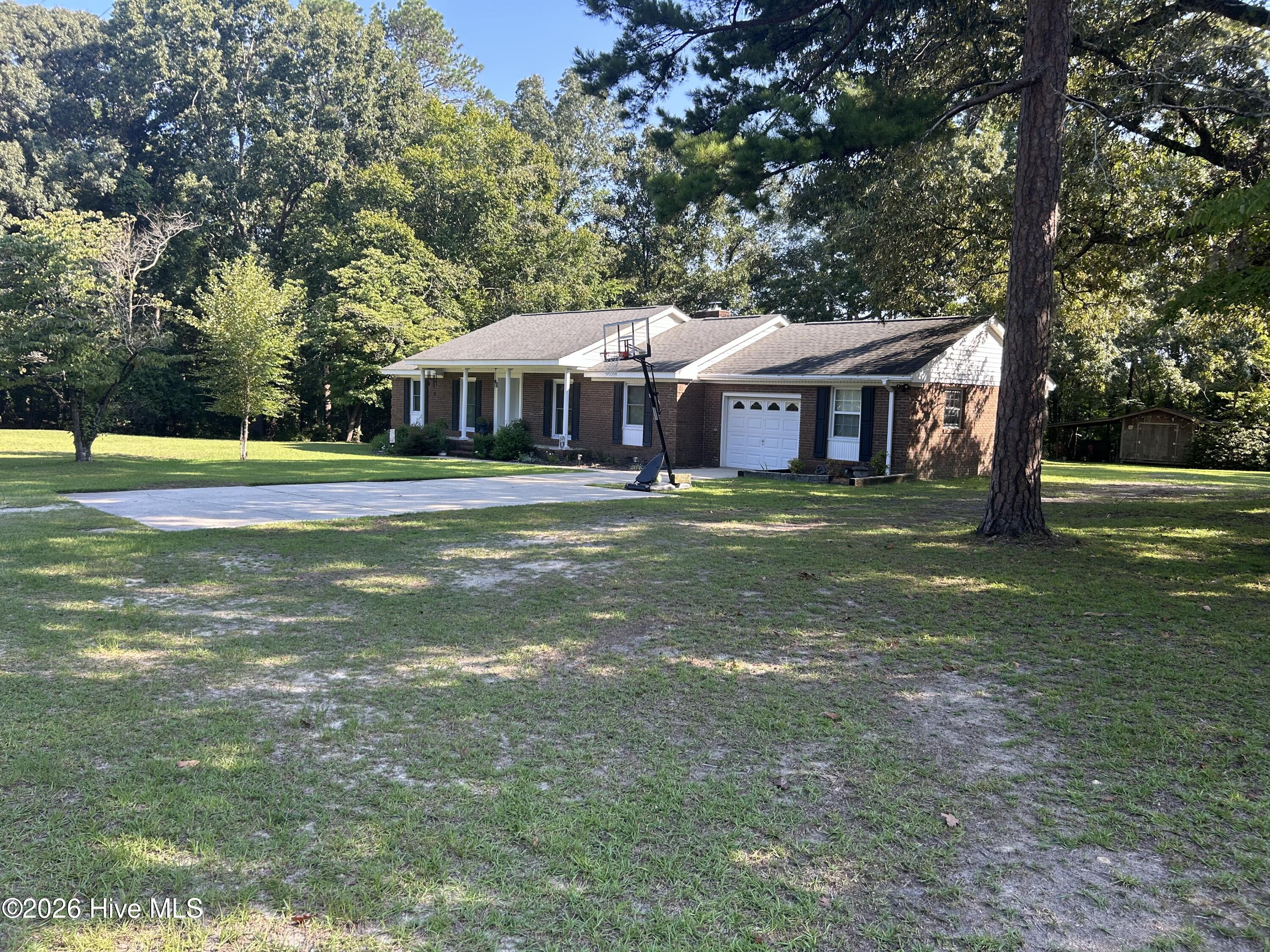 197 Hillcrest Drive Property Photo 5