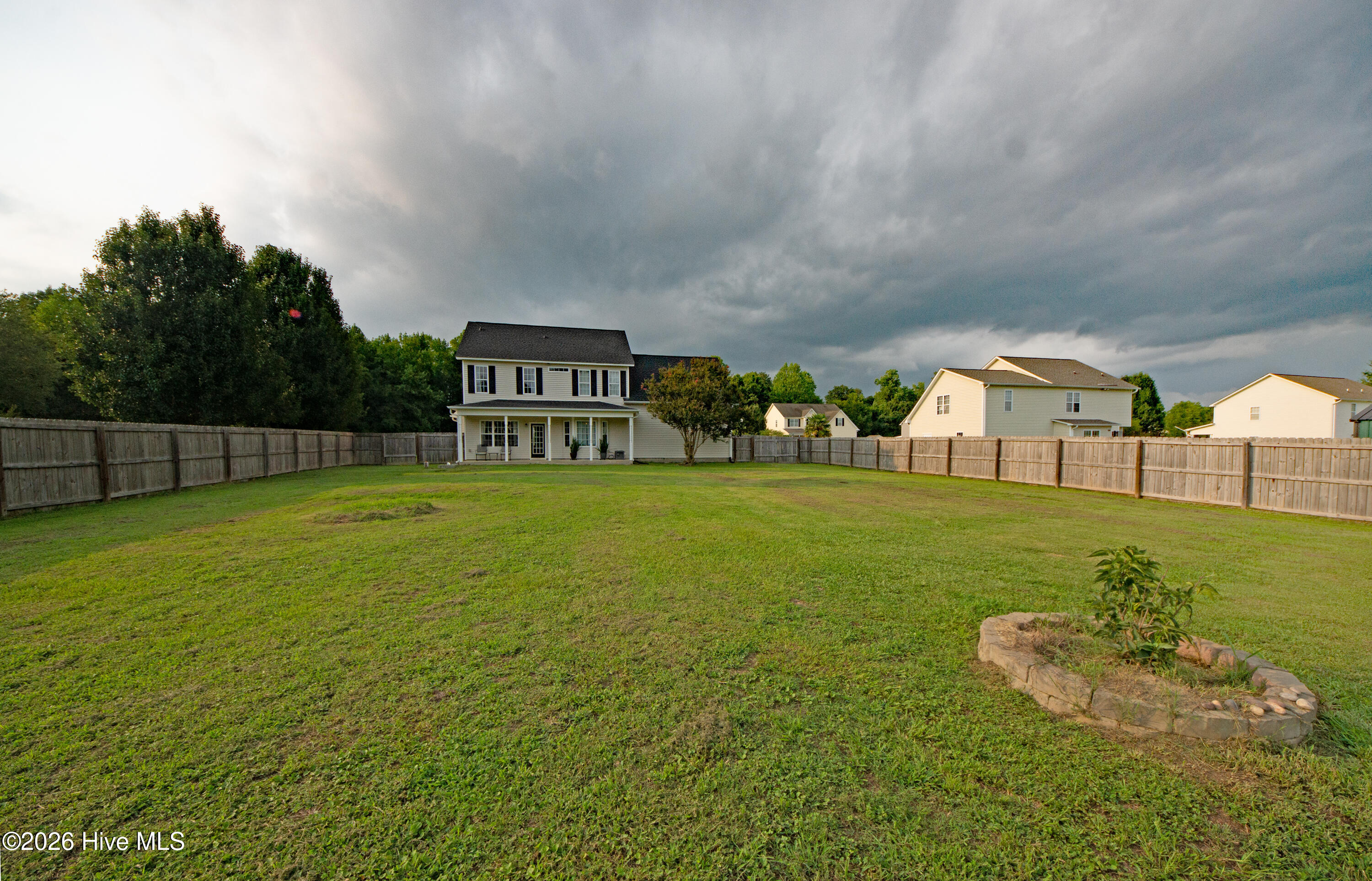 104 Spring Leaf Lane Property Photo 29