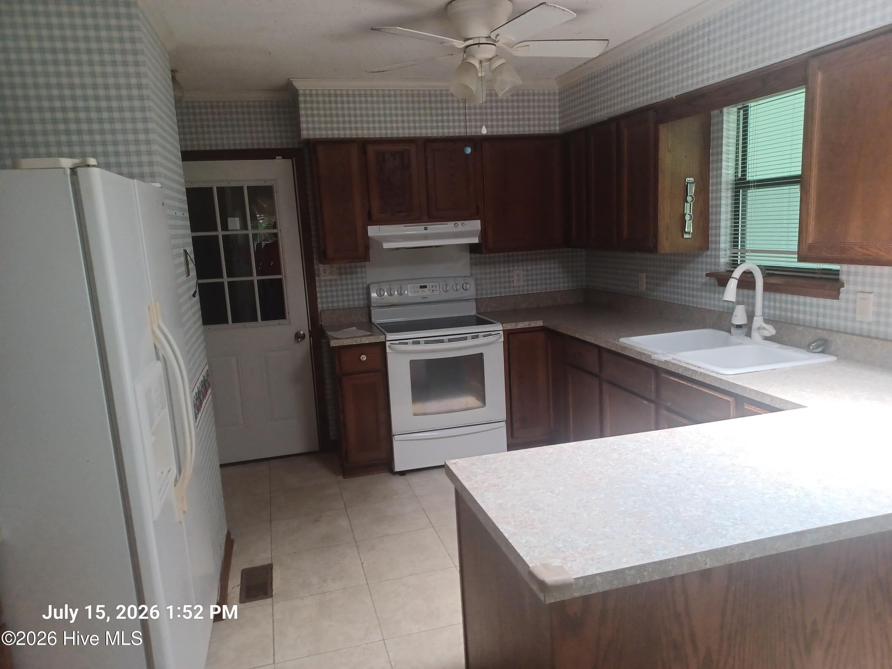 1609 Munroe Lane Property Photo 2