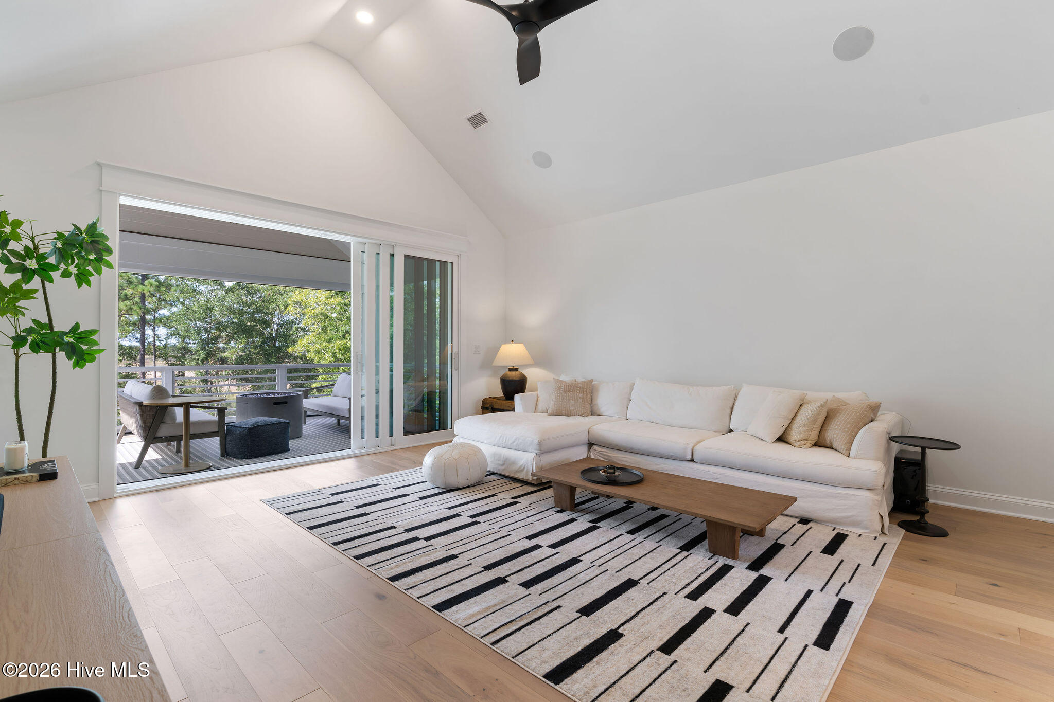 303 Botany Bay Place Property Photo 62