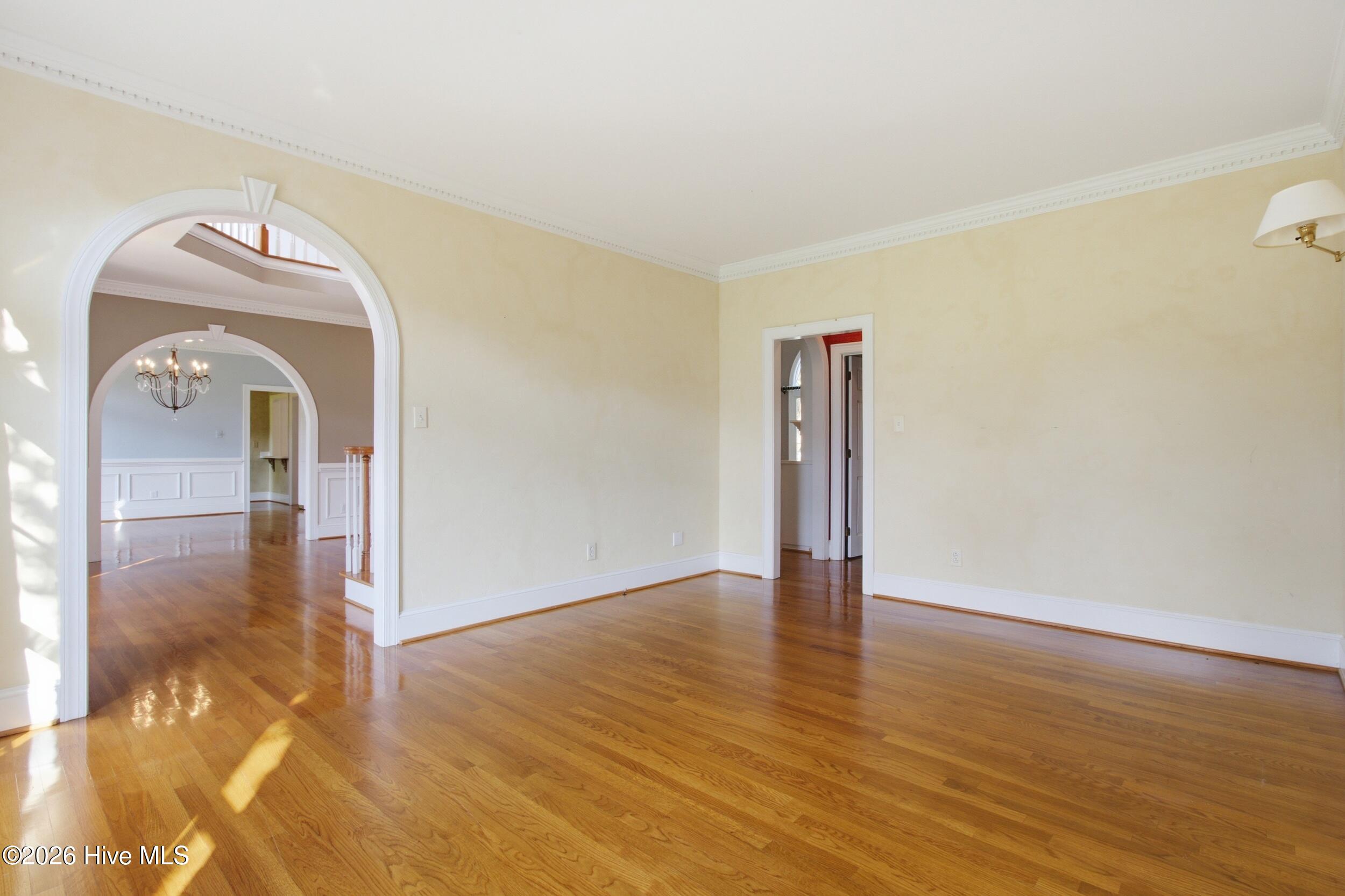 1107 Country Club Drive Property Photo 11