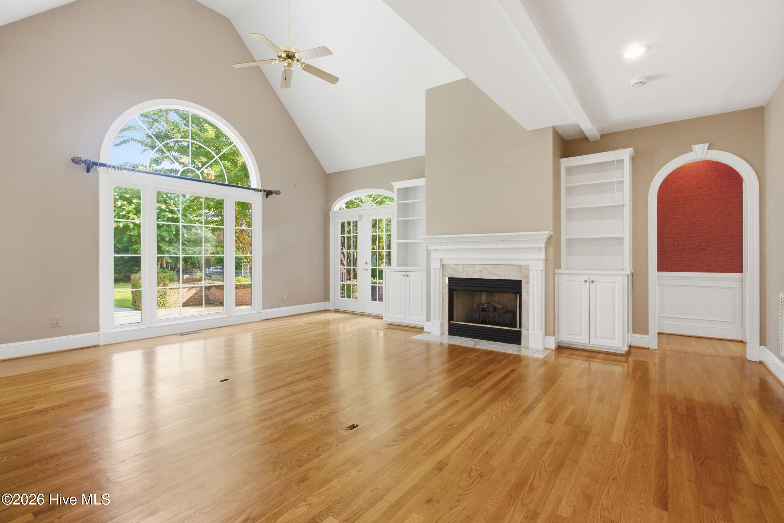 1107 Country Club Drive Property Photo 12