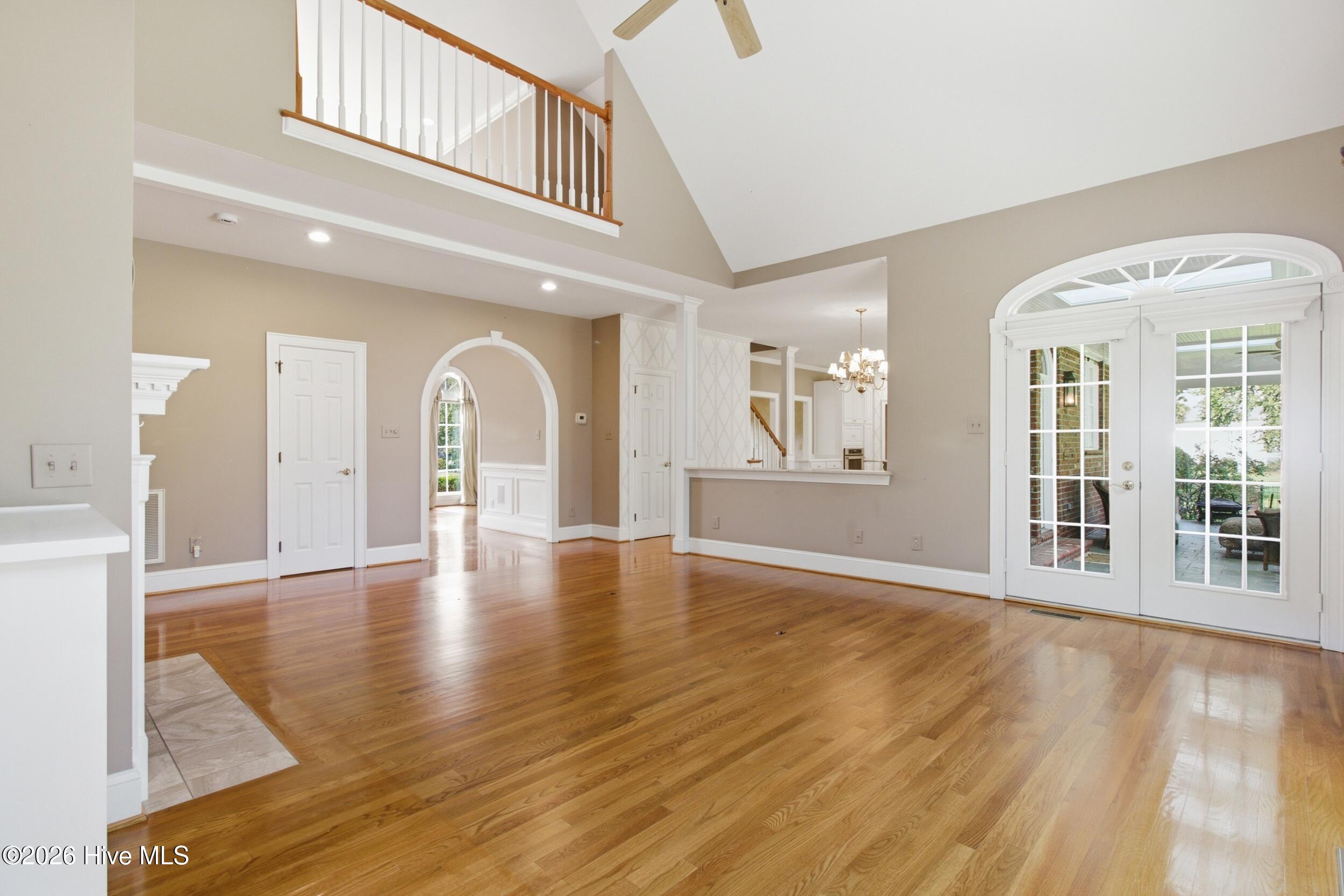 1107 Country Club Drive Property Photo 14