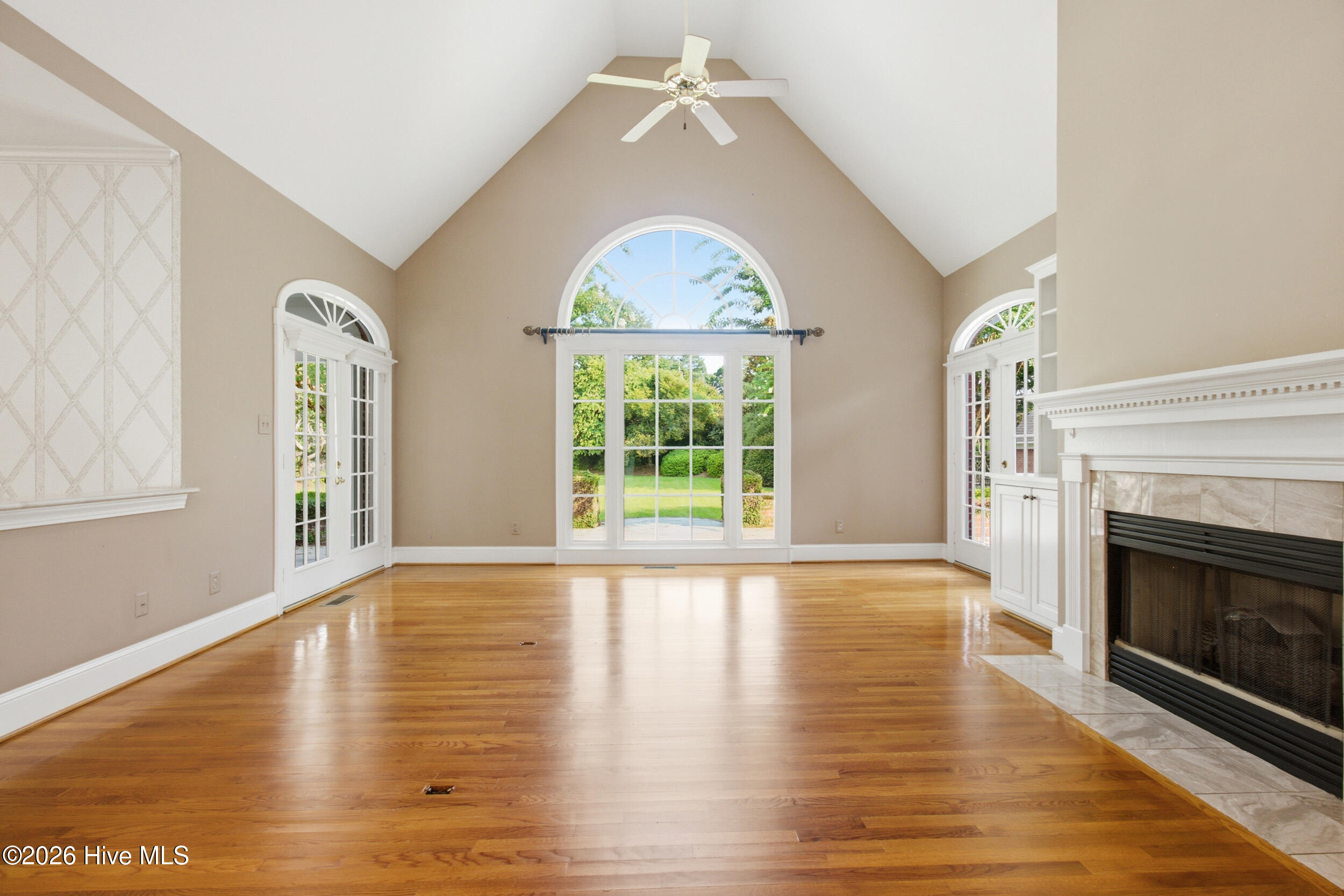 1107 Country Club Drive Property Photo 16