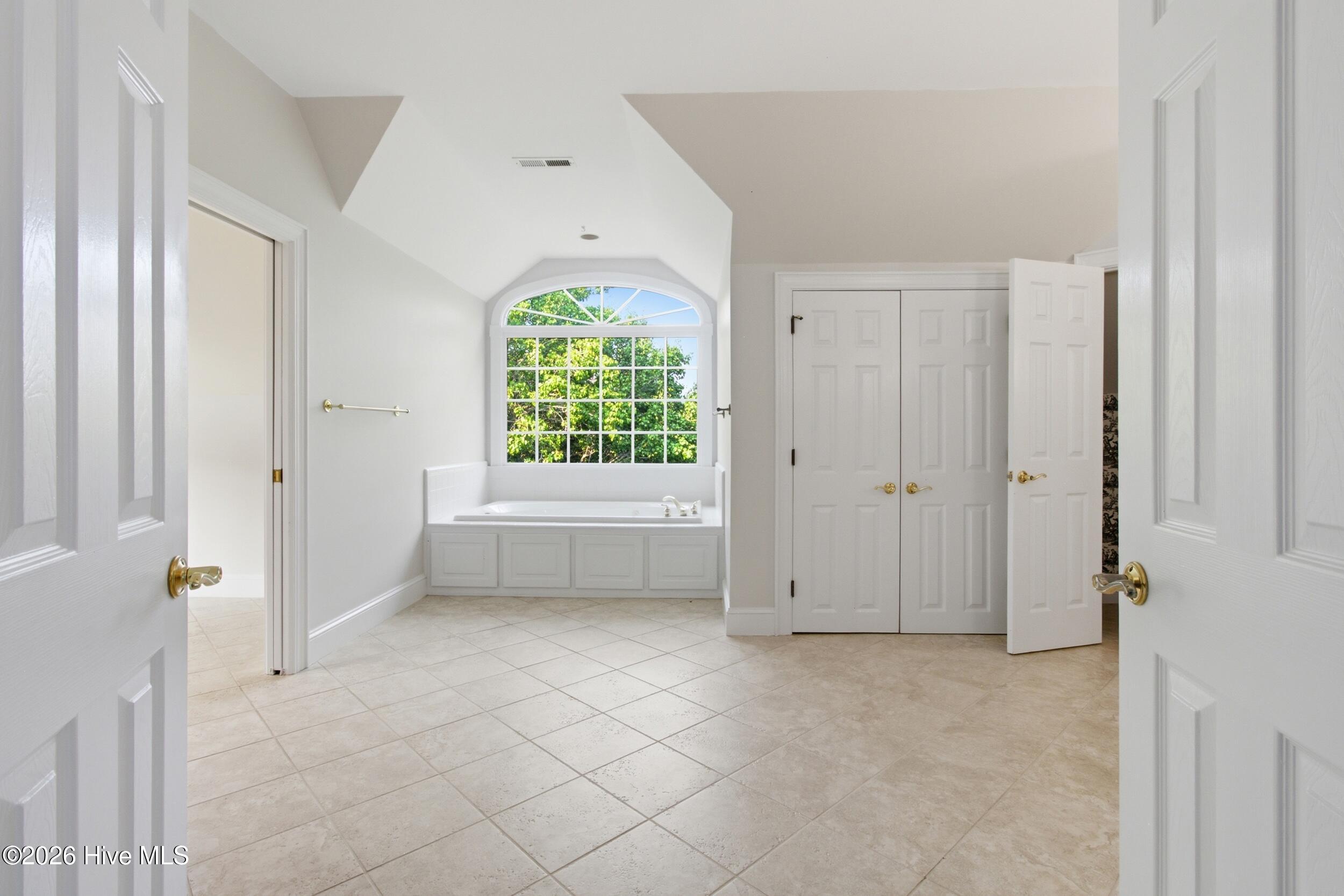 1107 Country Club Drive Property Photo 39
