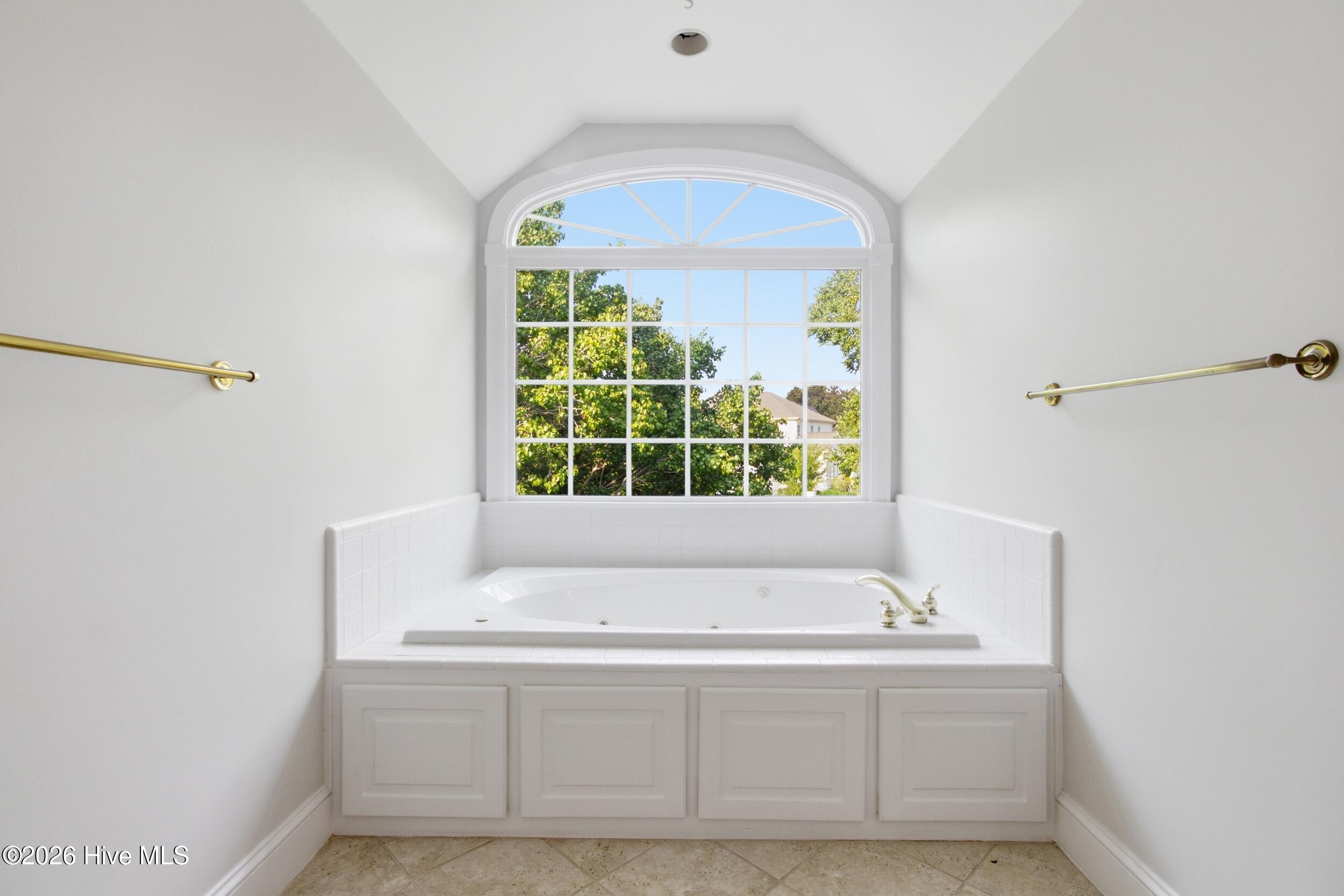 1107 Country Club Drive Property Photo 40