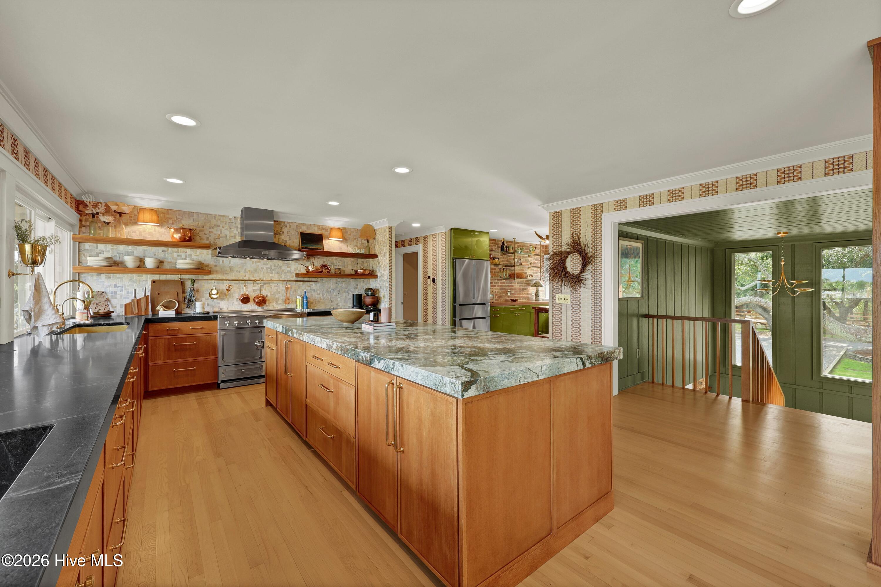 1839 Newkirk Road Property Photo 24