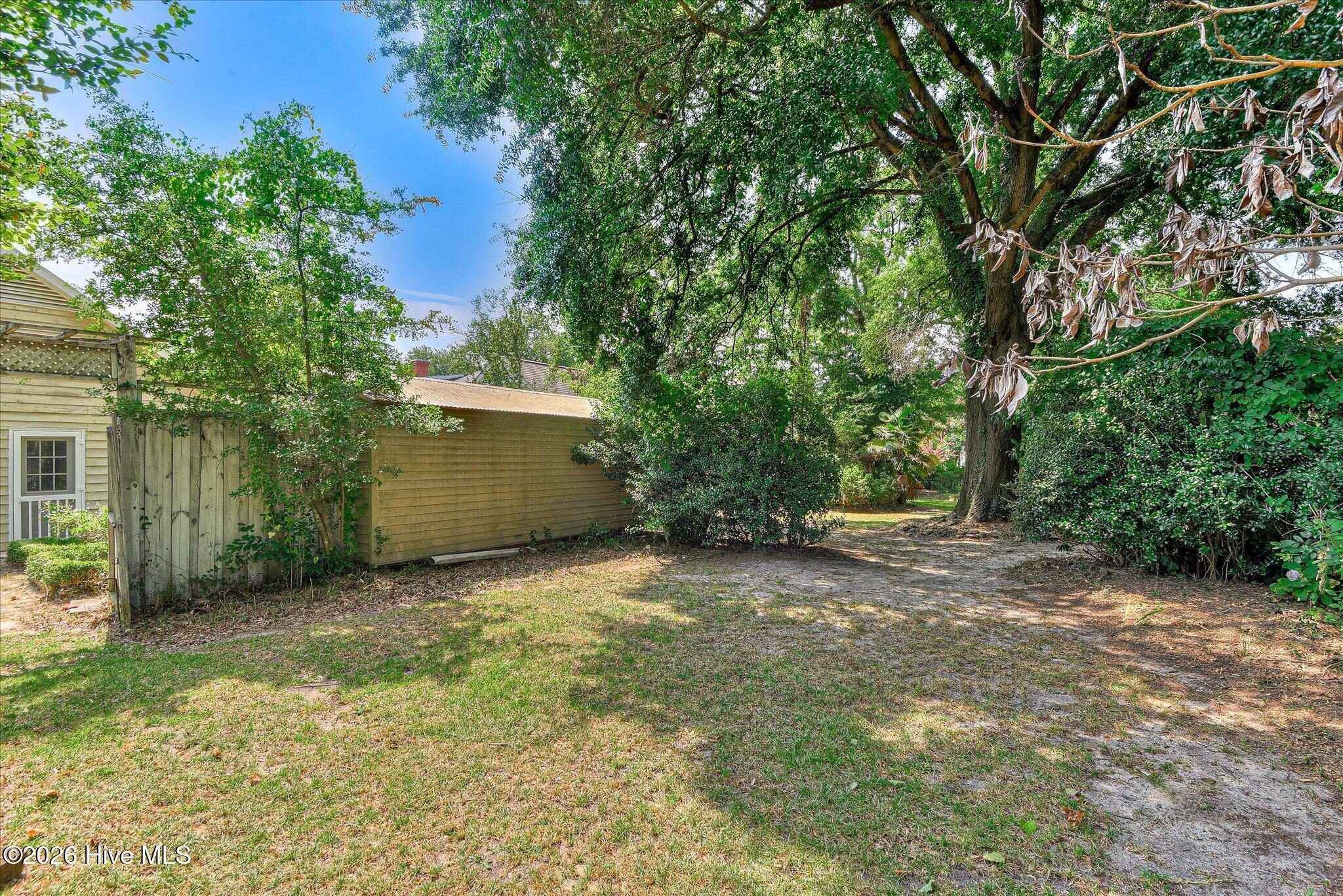2643 Raymond Avenue Property Photo 45
