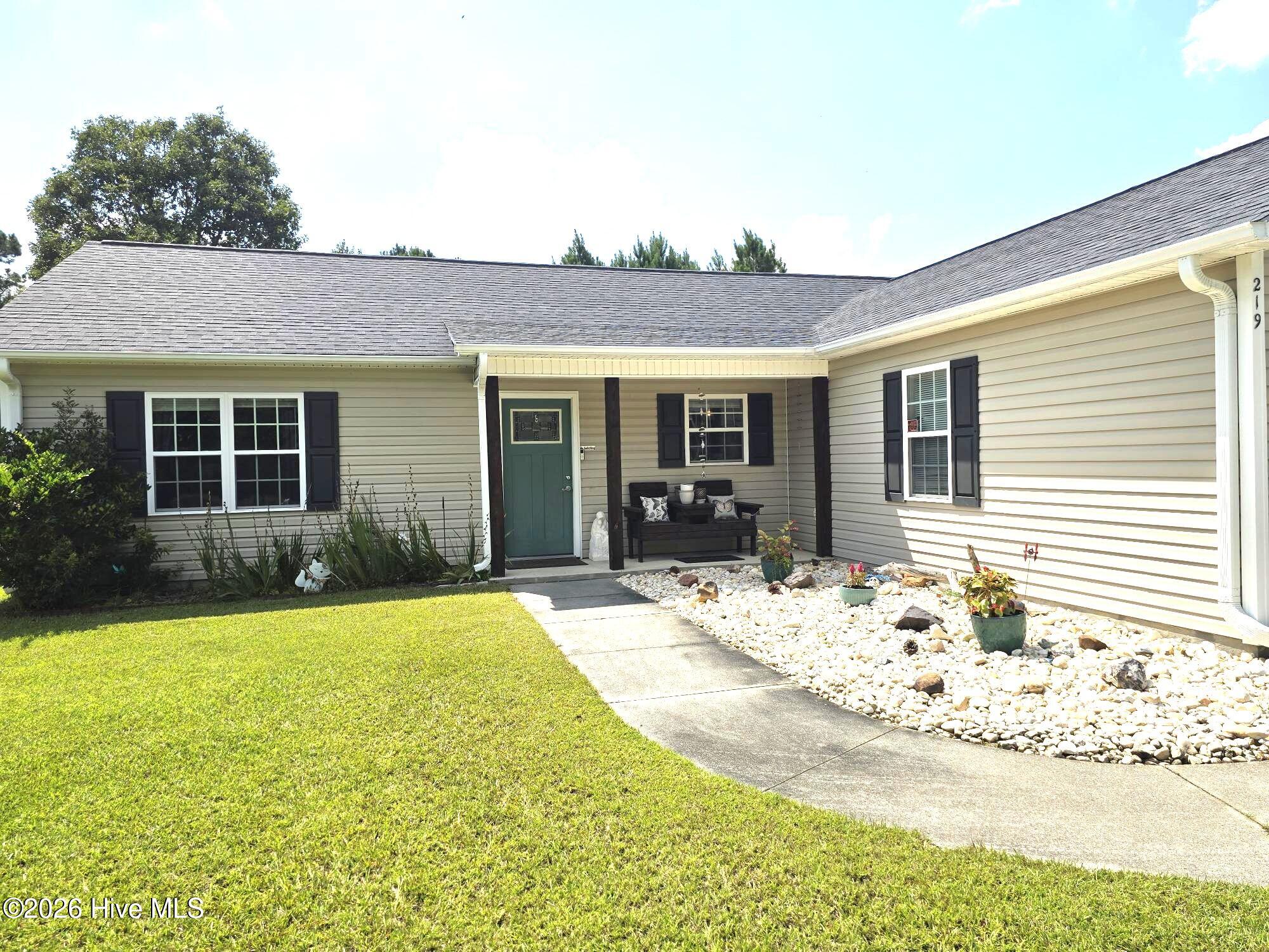 219 Loren Road Property Photo 1