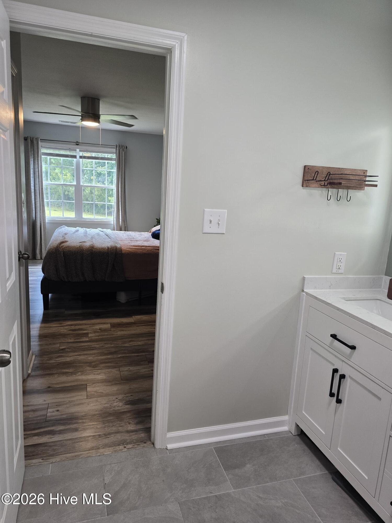 219 Loren Road Property Photo 15