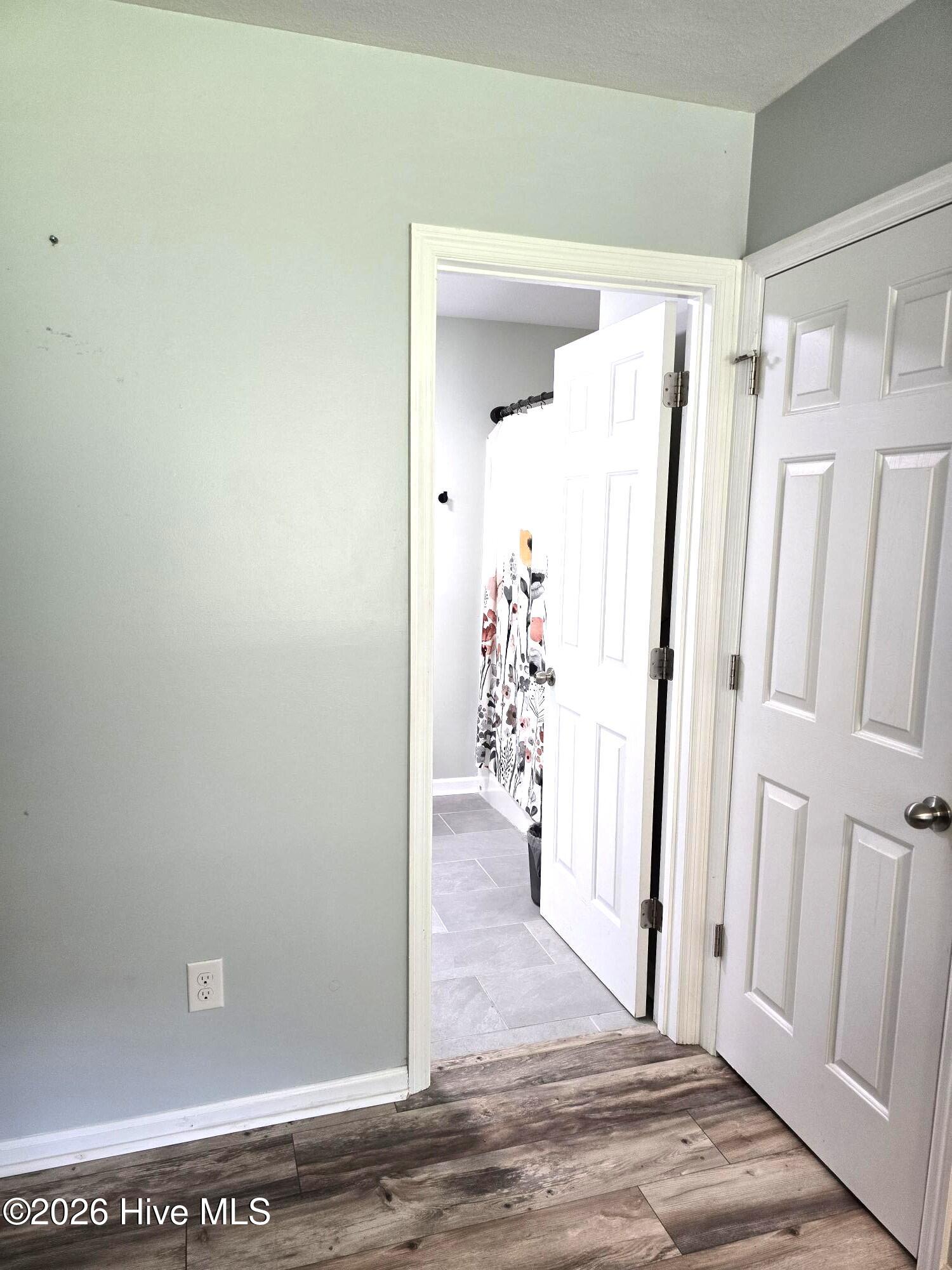 219 Loren Road Property Photo 16
