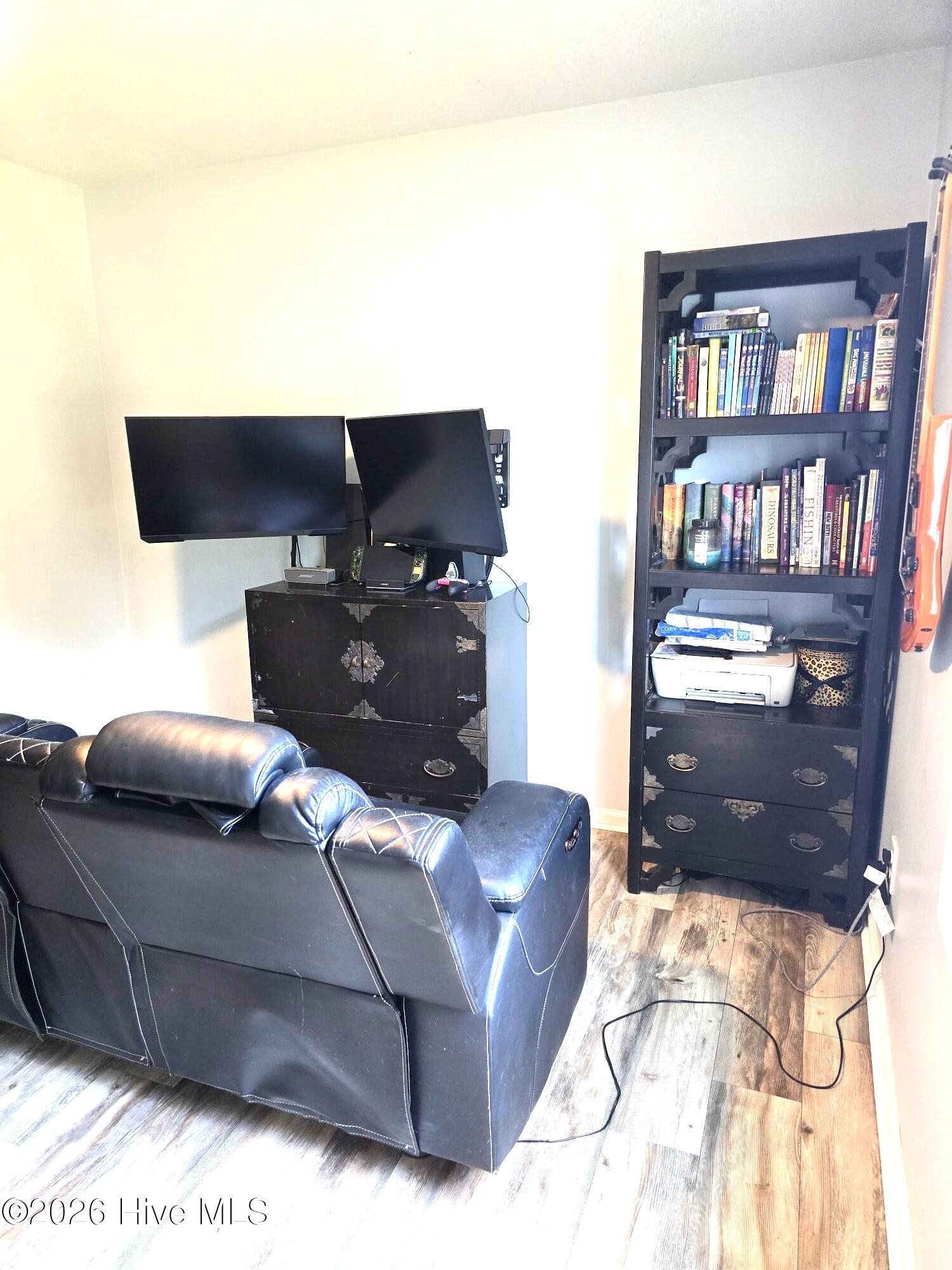 219 Loren Road Property Photo 22