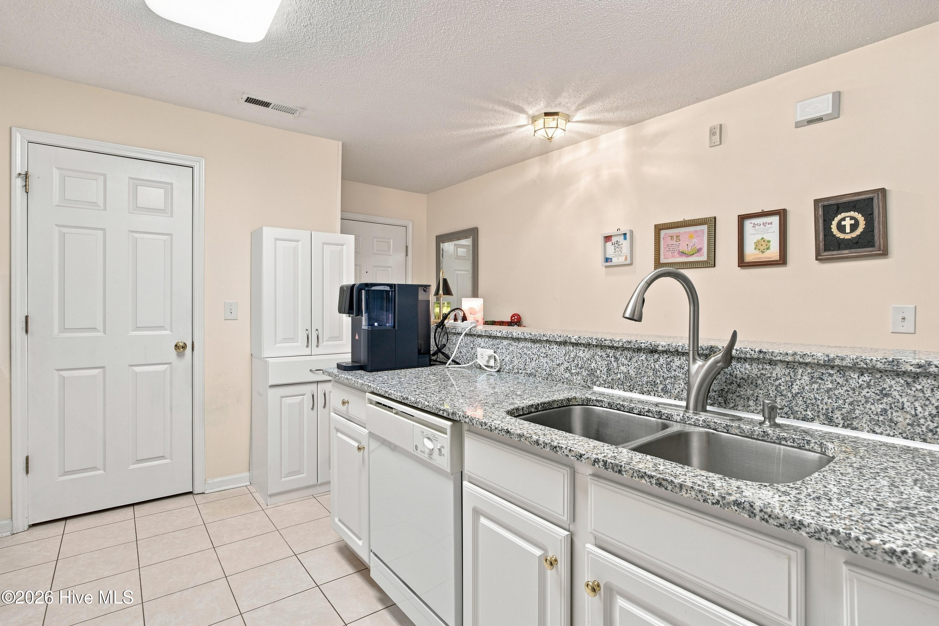 5008 Hunters Trail Unit 15 Property Photo 11