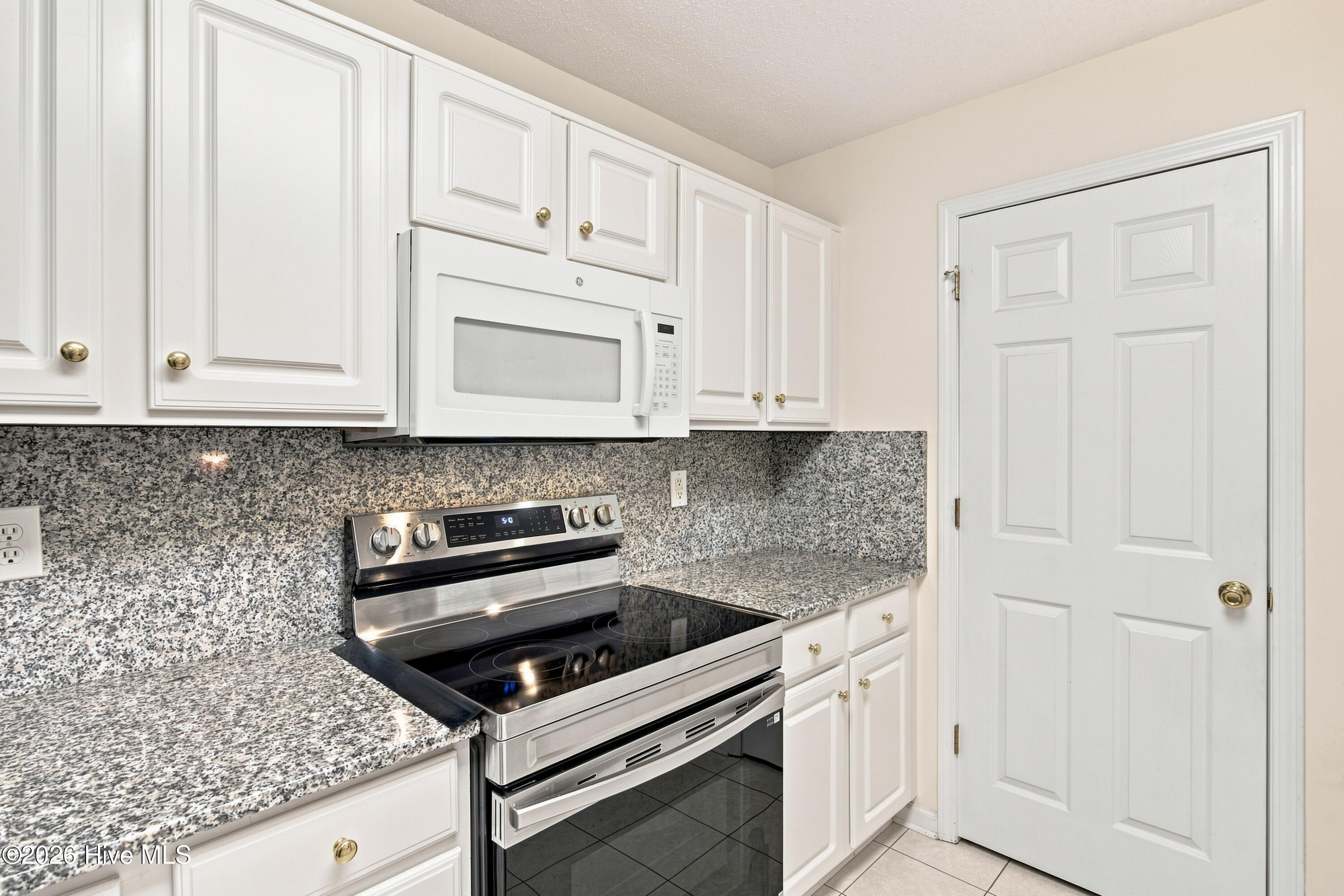 5008 Hunters Trail Unit 15 Property Photo 12
