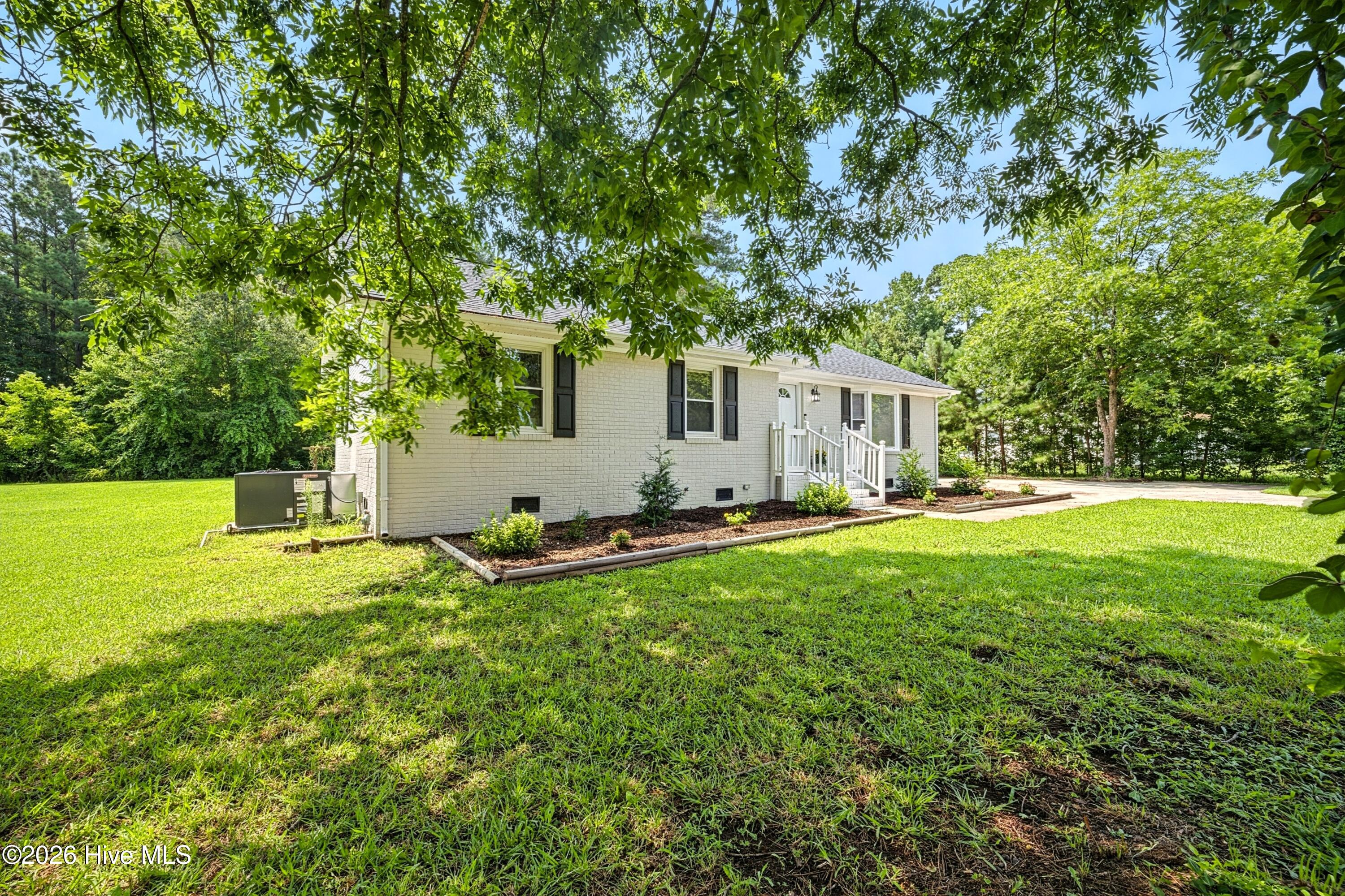 534 White Oak Road Property Photo 3