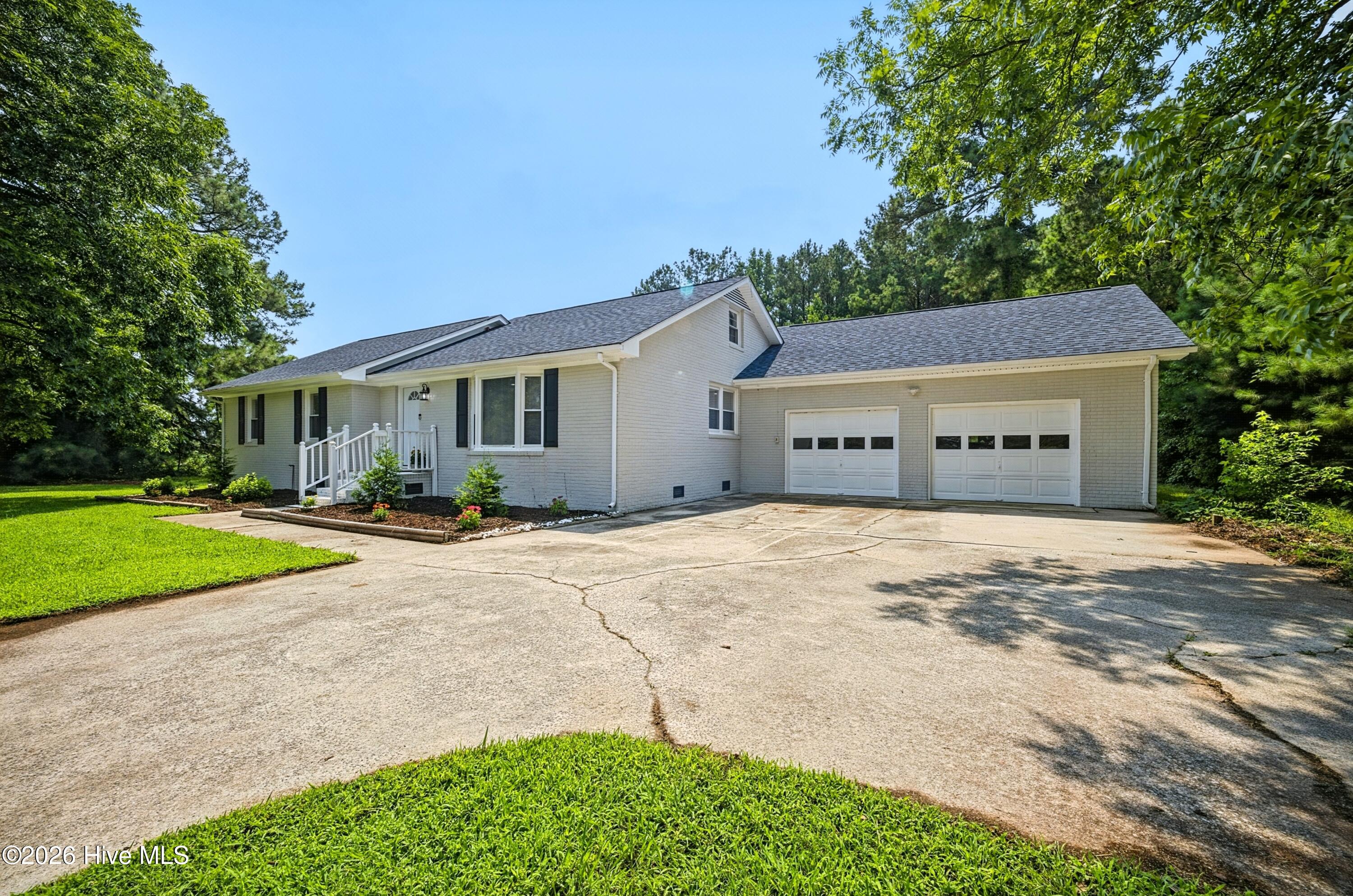 534 White Oak Road Property Photo 5