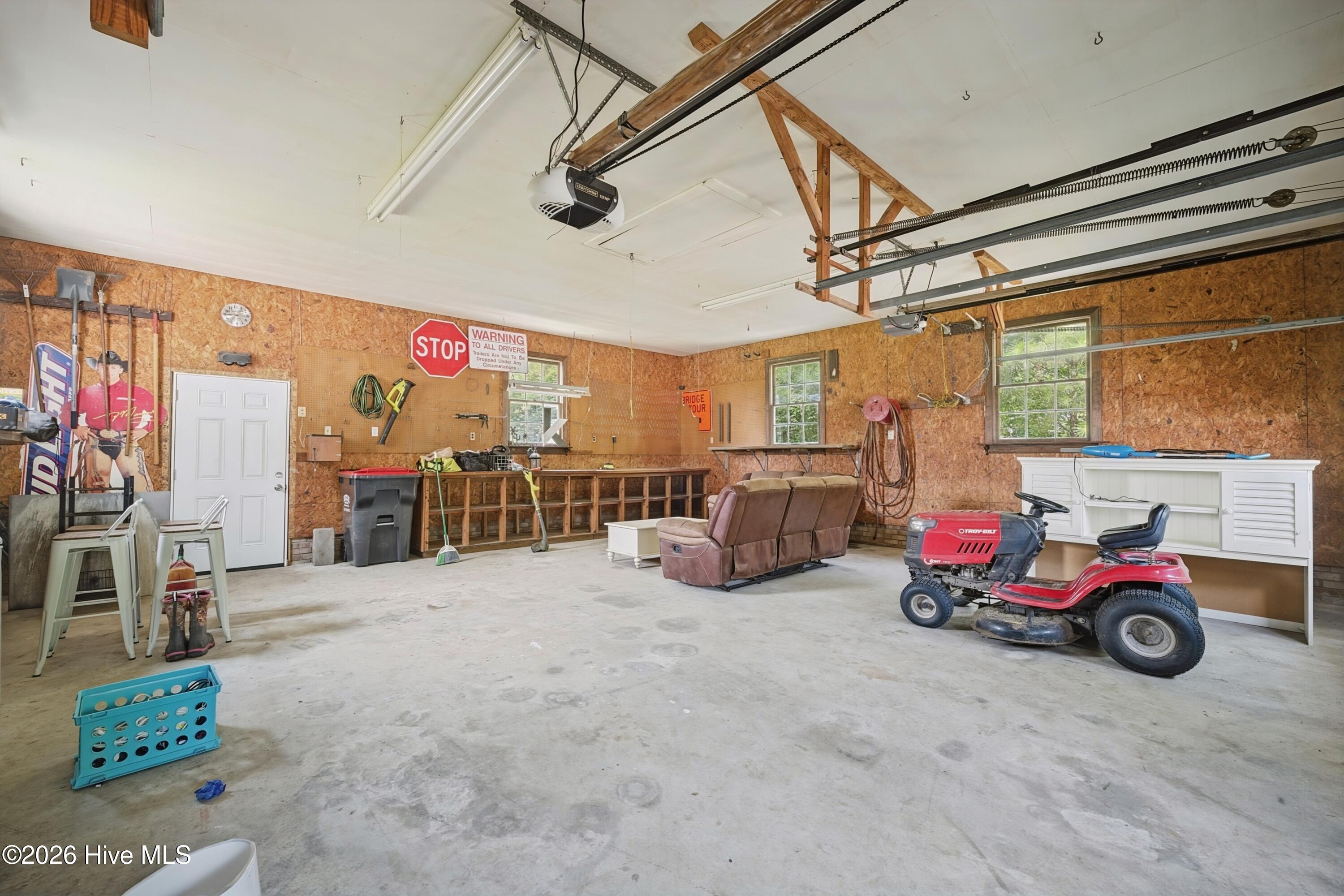 534 White Oak Road Property Photo 33