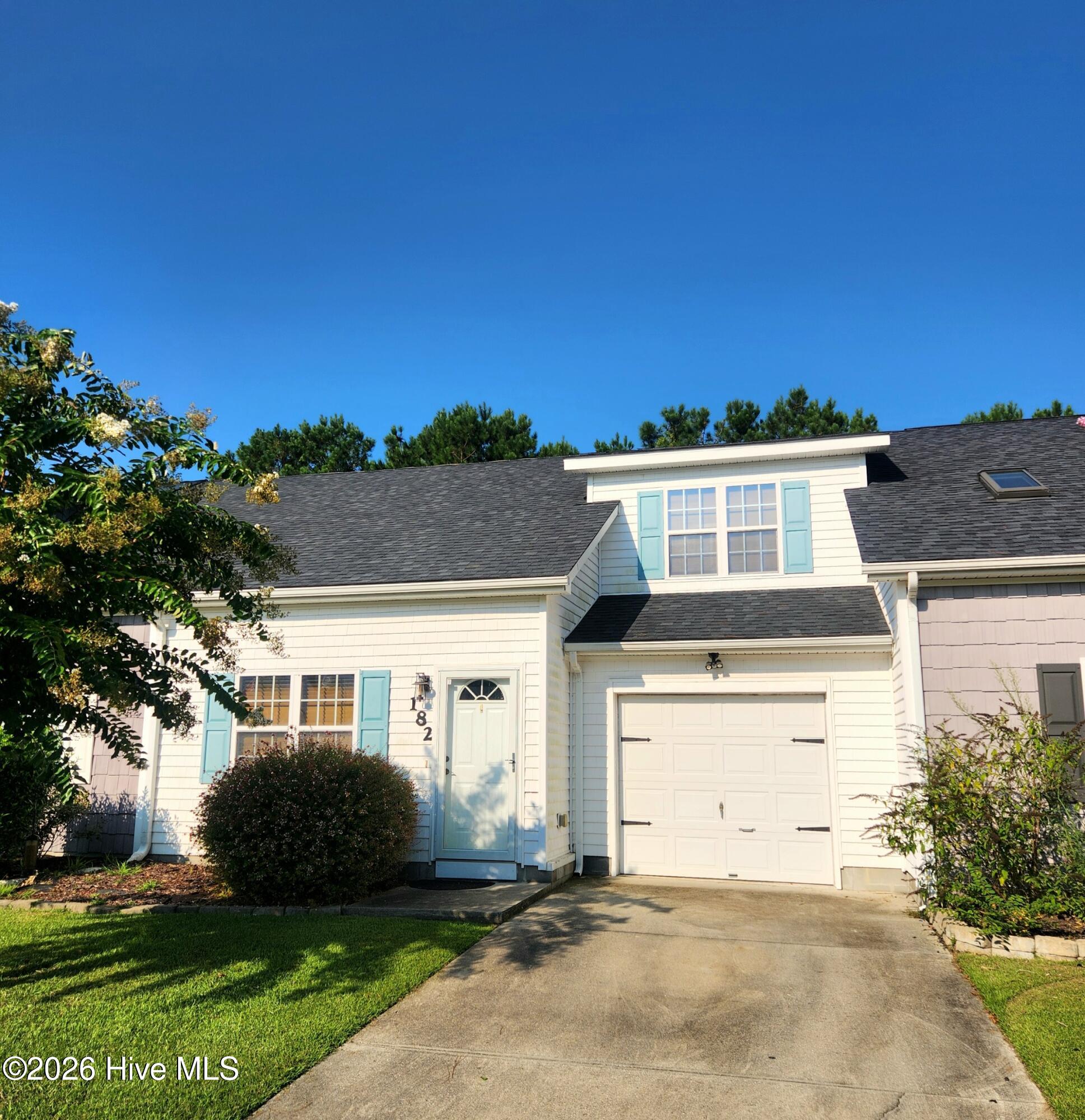 182 Kelly Circle Property Photo 1