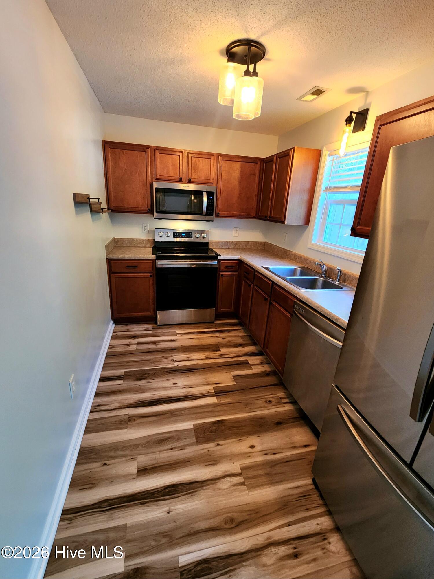 182 Kelly Circle Property Photo 11