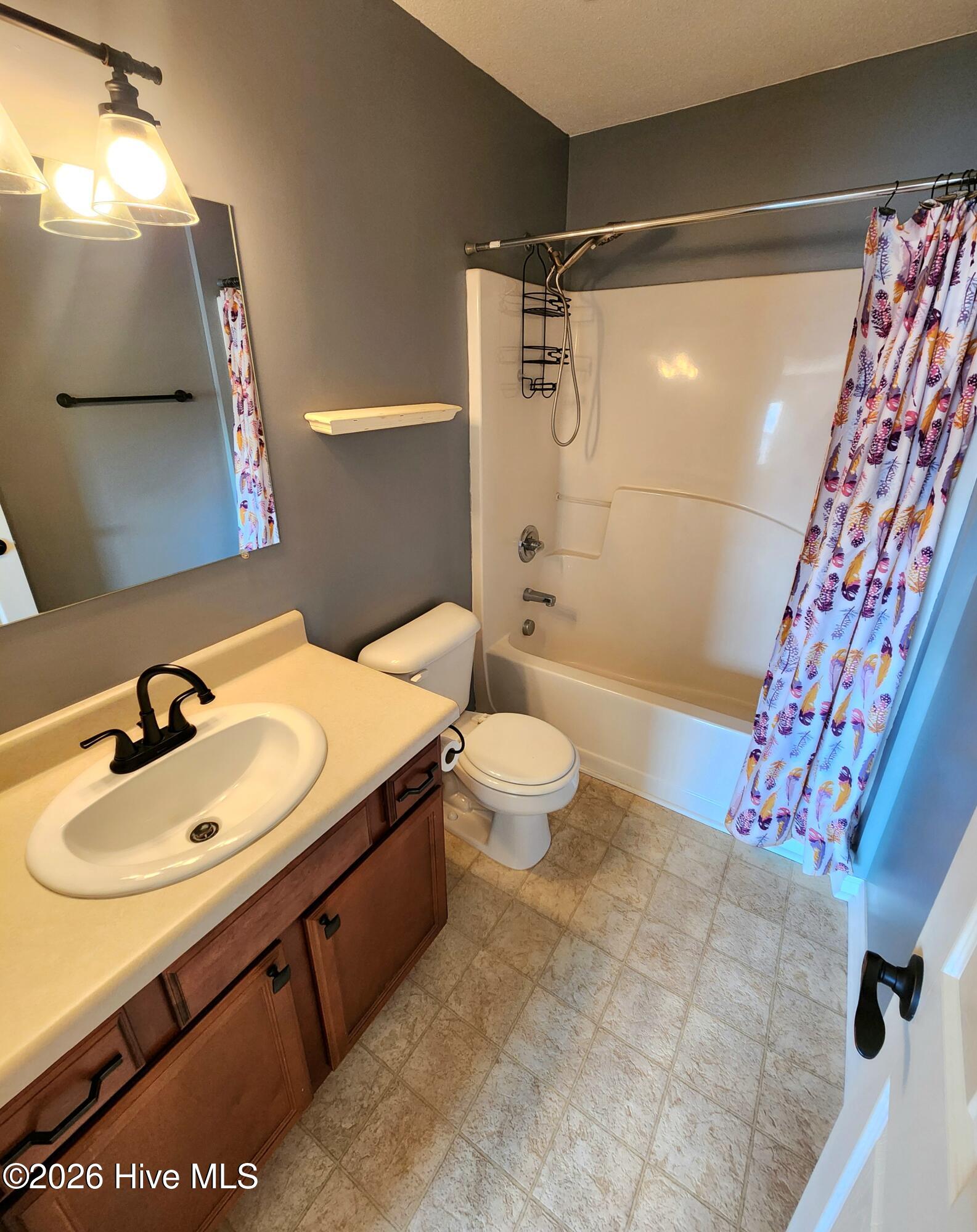 182 Kelly Circle Property Photo 24